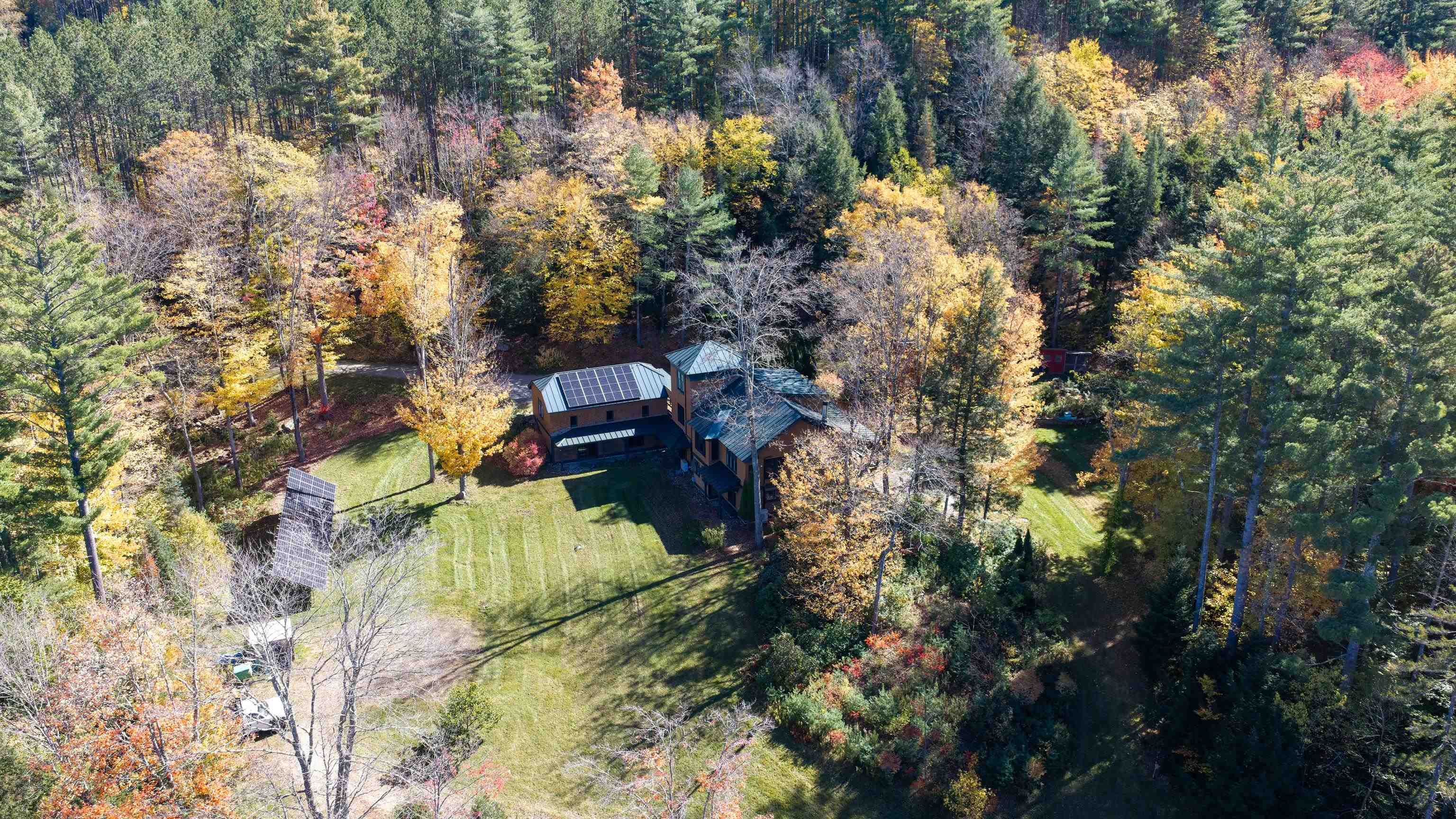 224 Cobble Ridge Road Property Photo 2