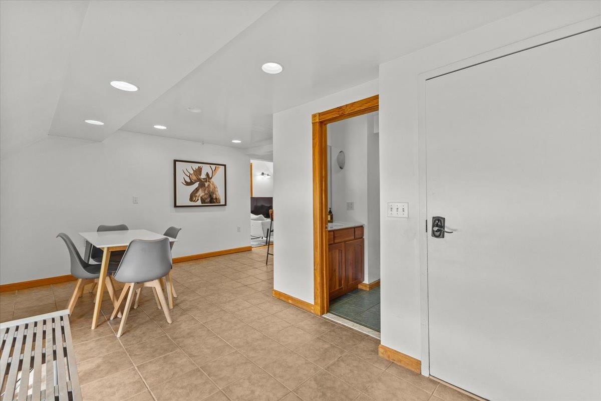 112 Main Street Property Photo 6
