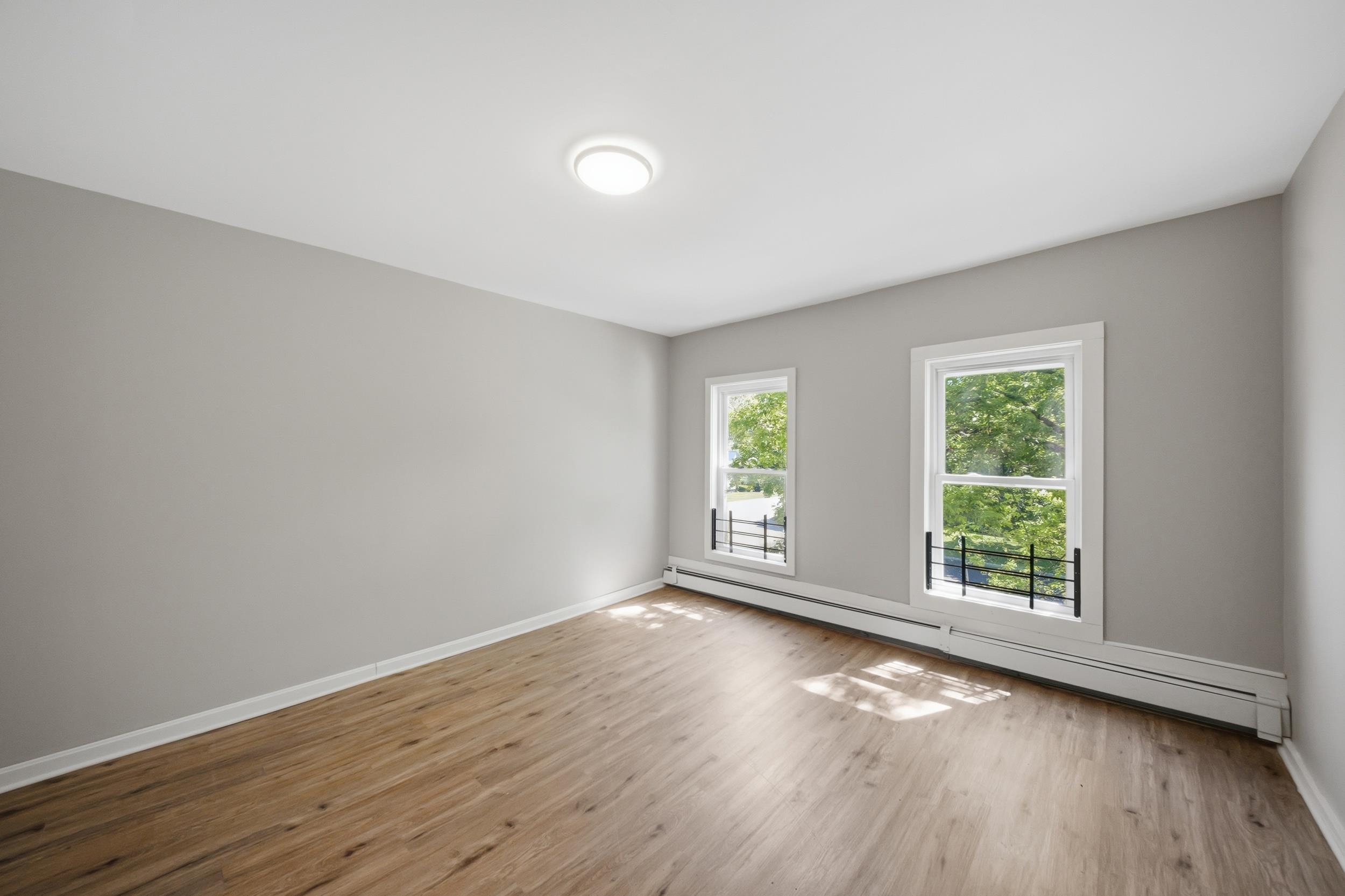 35 South Street Property Photo 33