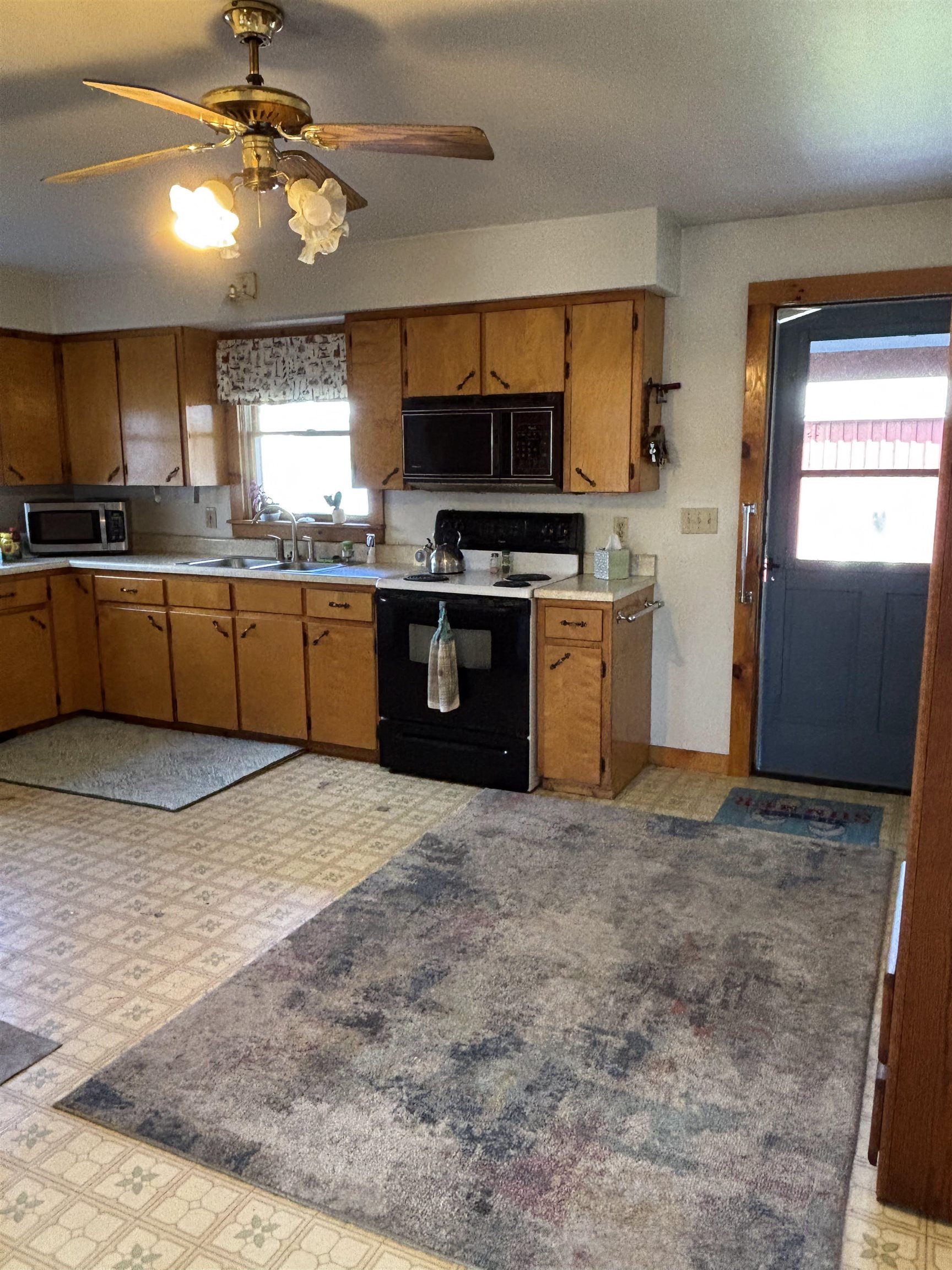8 Birch Street Property Photo 12