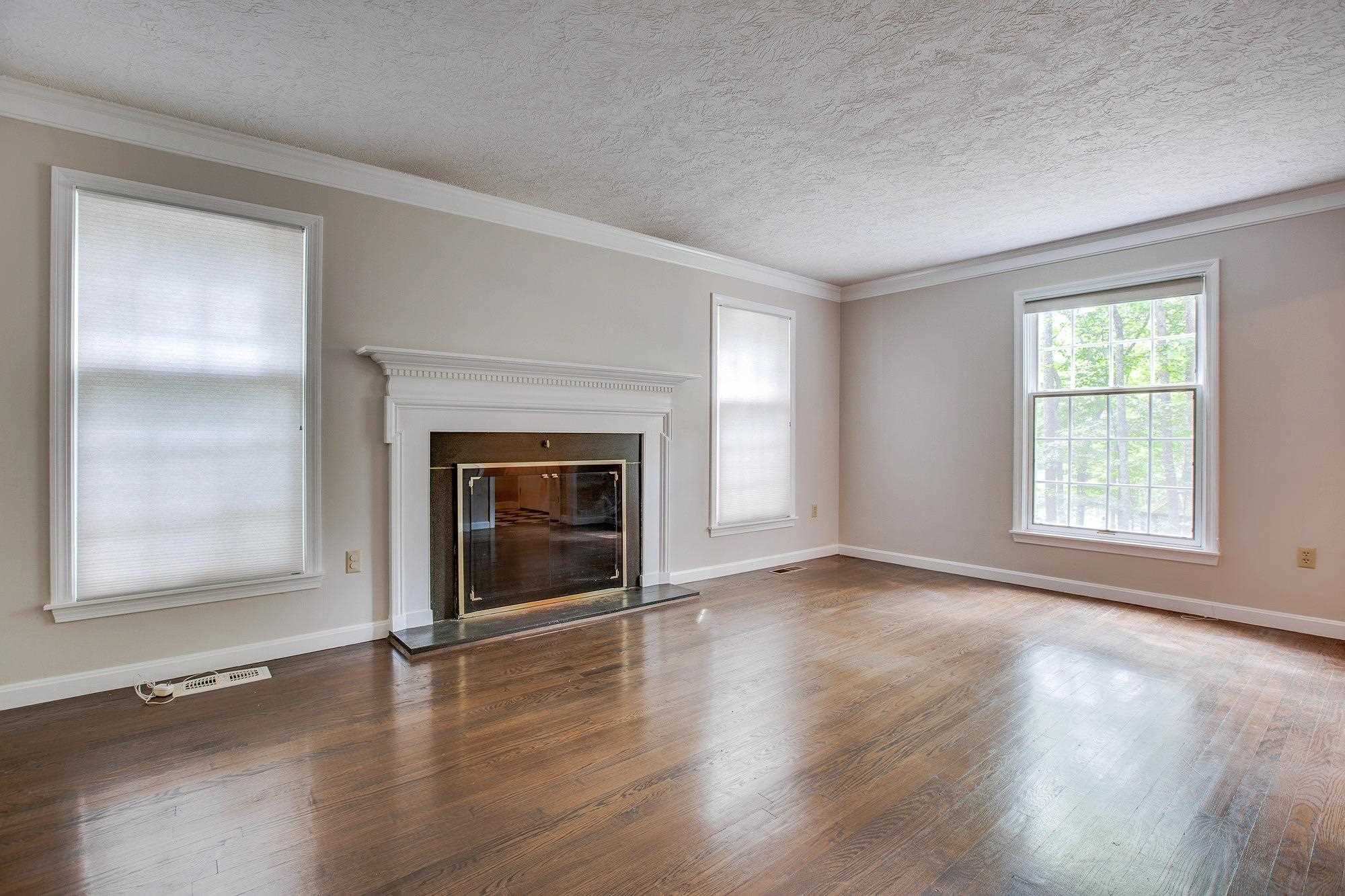 27 Buttonwood Road Property Photo 4