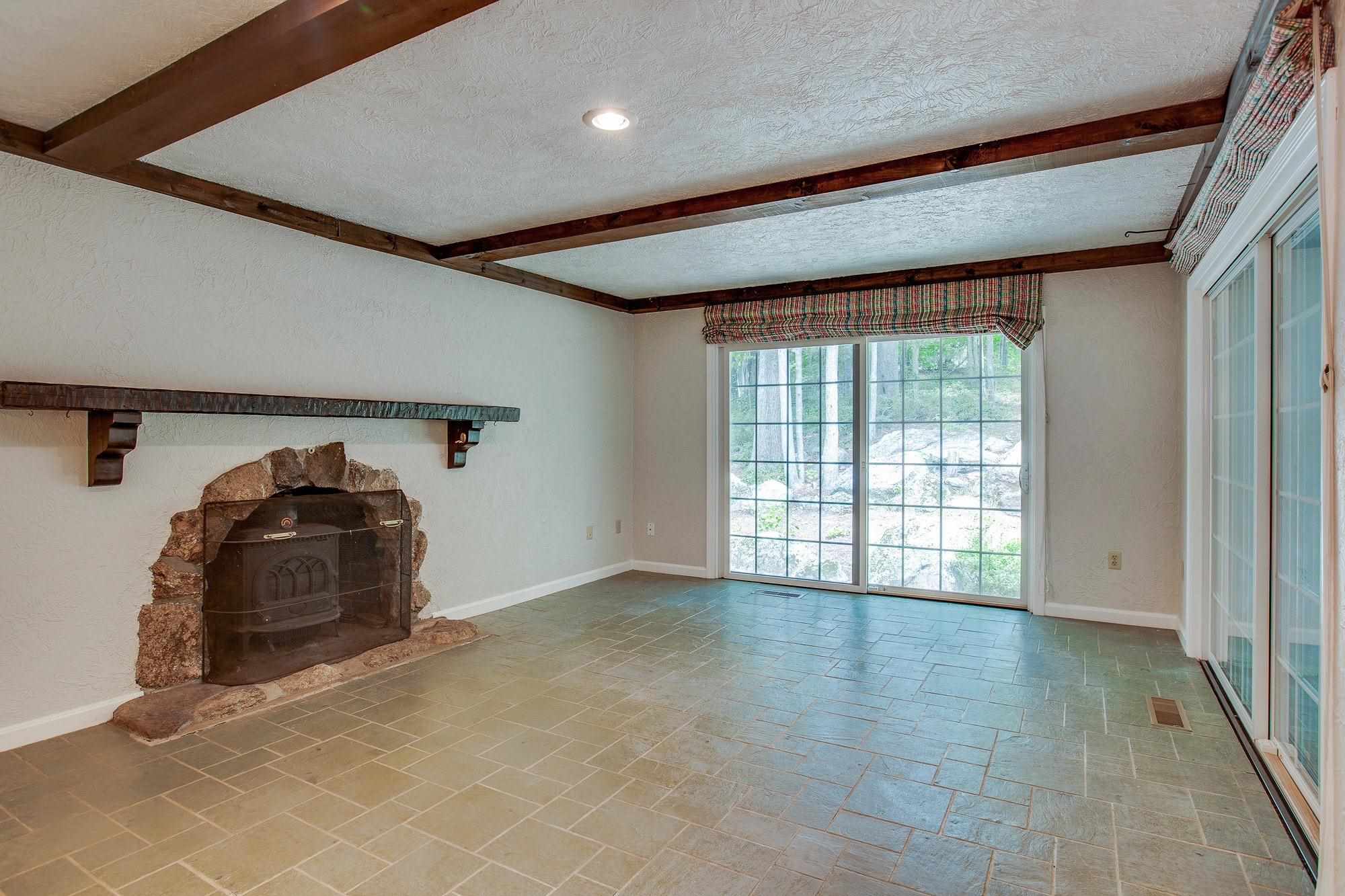 27 Buttonwood Road Property Photo 11