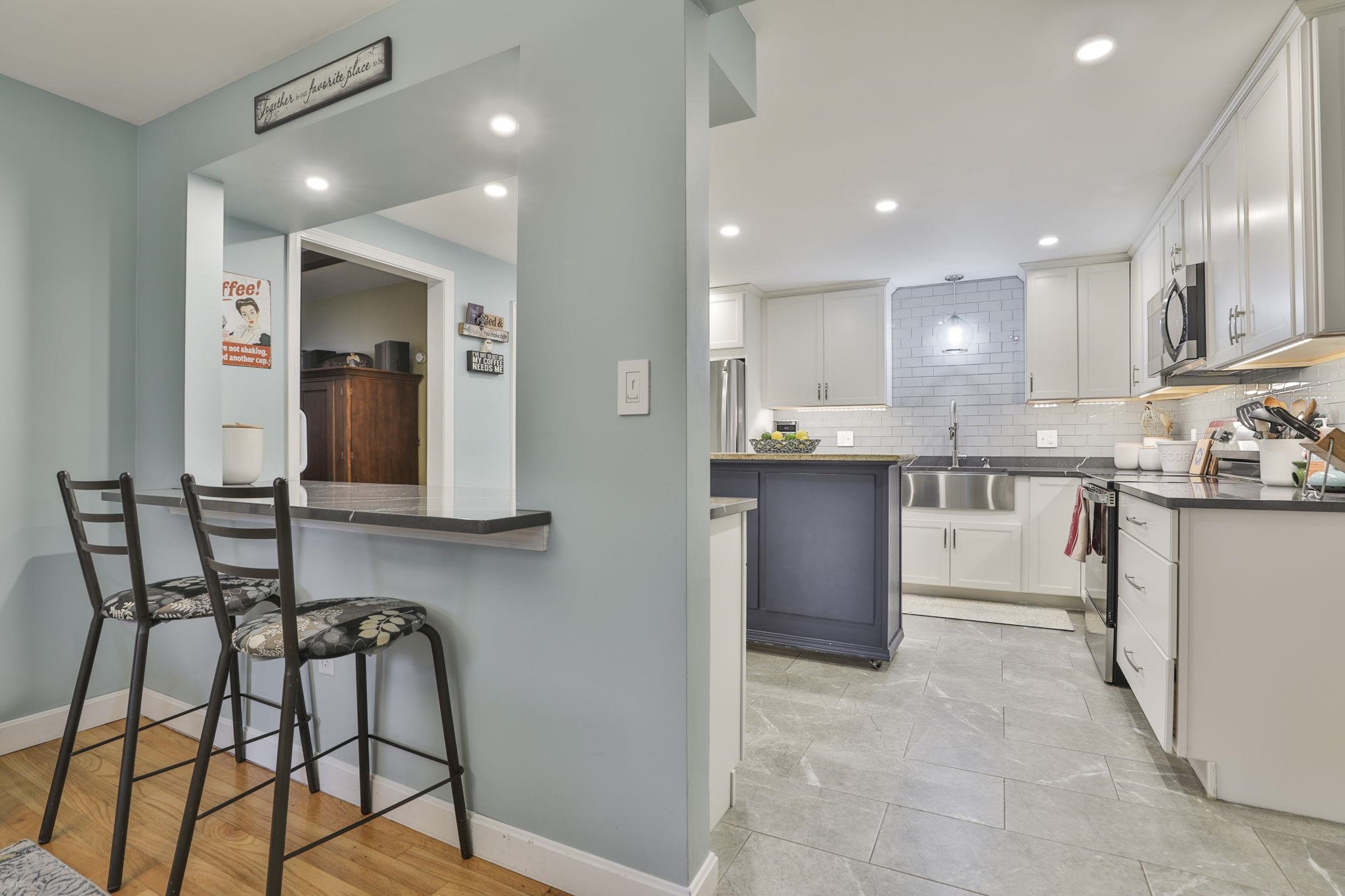 9 Candy Lane Property Photo 15