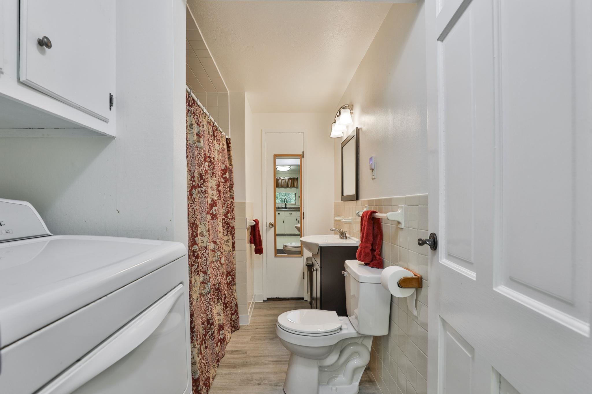 9 Candy Lane Property Photo 53