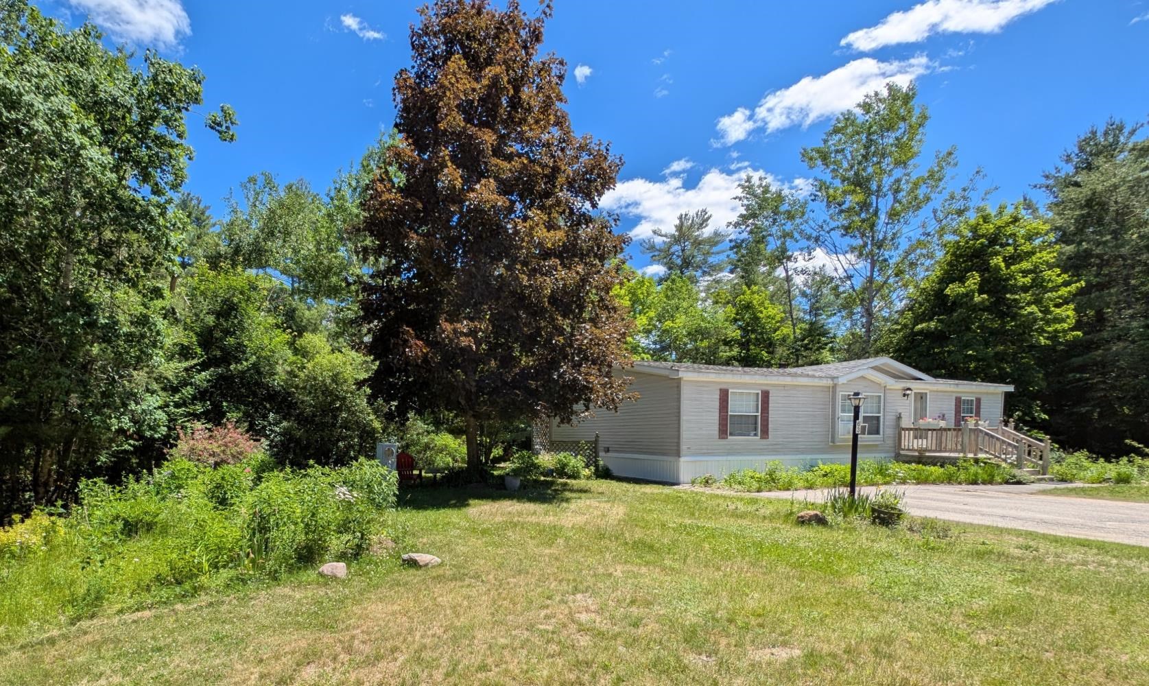 63 Sycamore Boulevard Property Photo 2