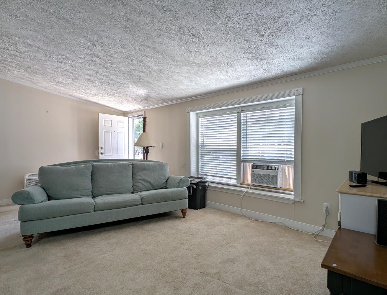 63 Sycamore Boulevard Property Photo 8