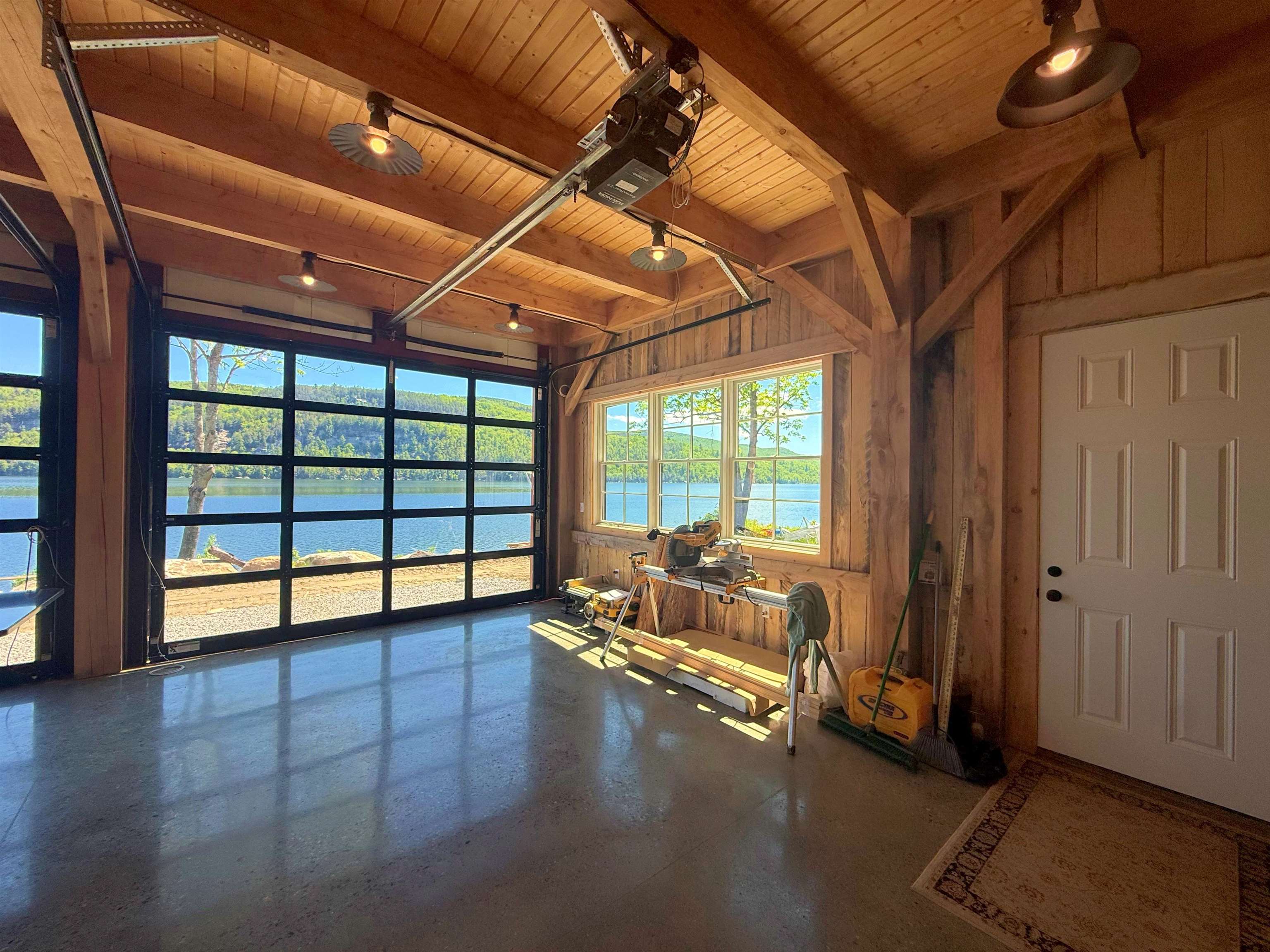 1027 South Barton Road Property Photo 8