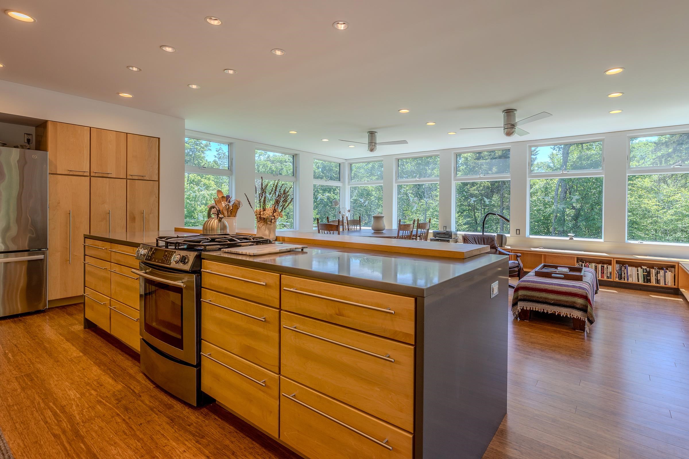 691 Black Bear Road Property Photo 11