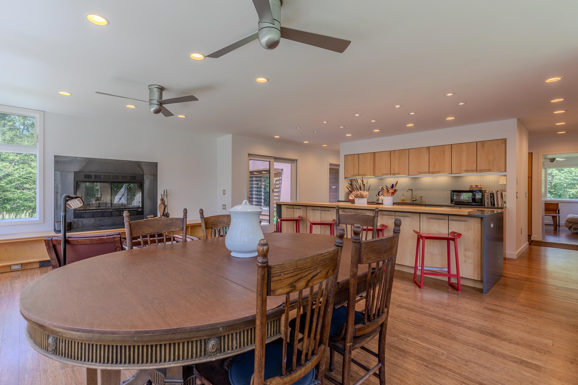 691 Black Bear Road Property Photo 17