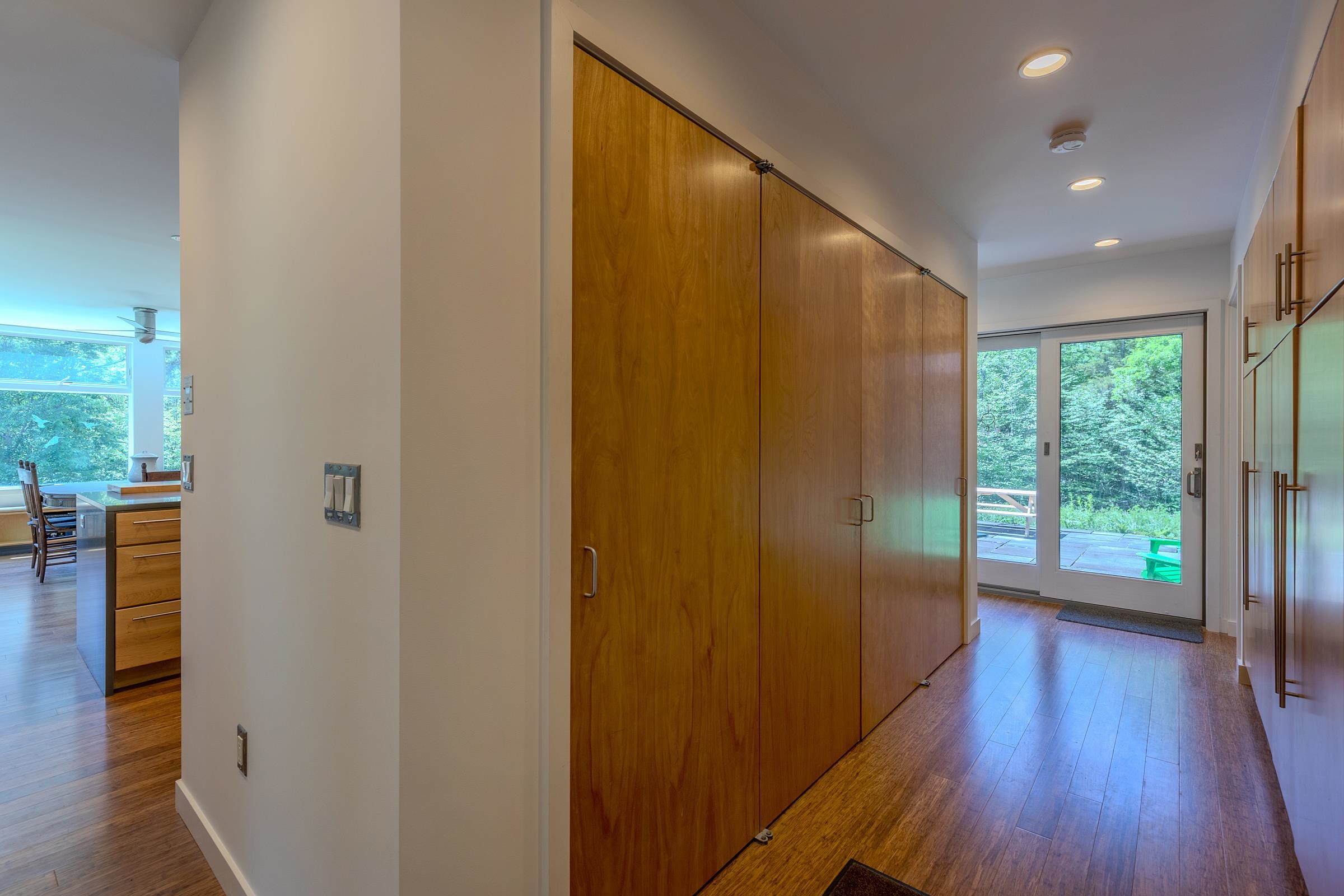 691 Black Bear Road Property Photo 20