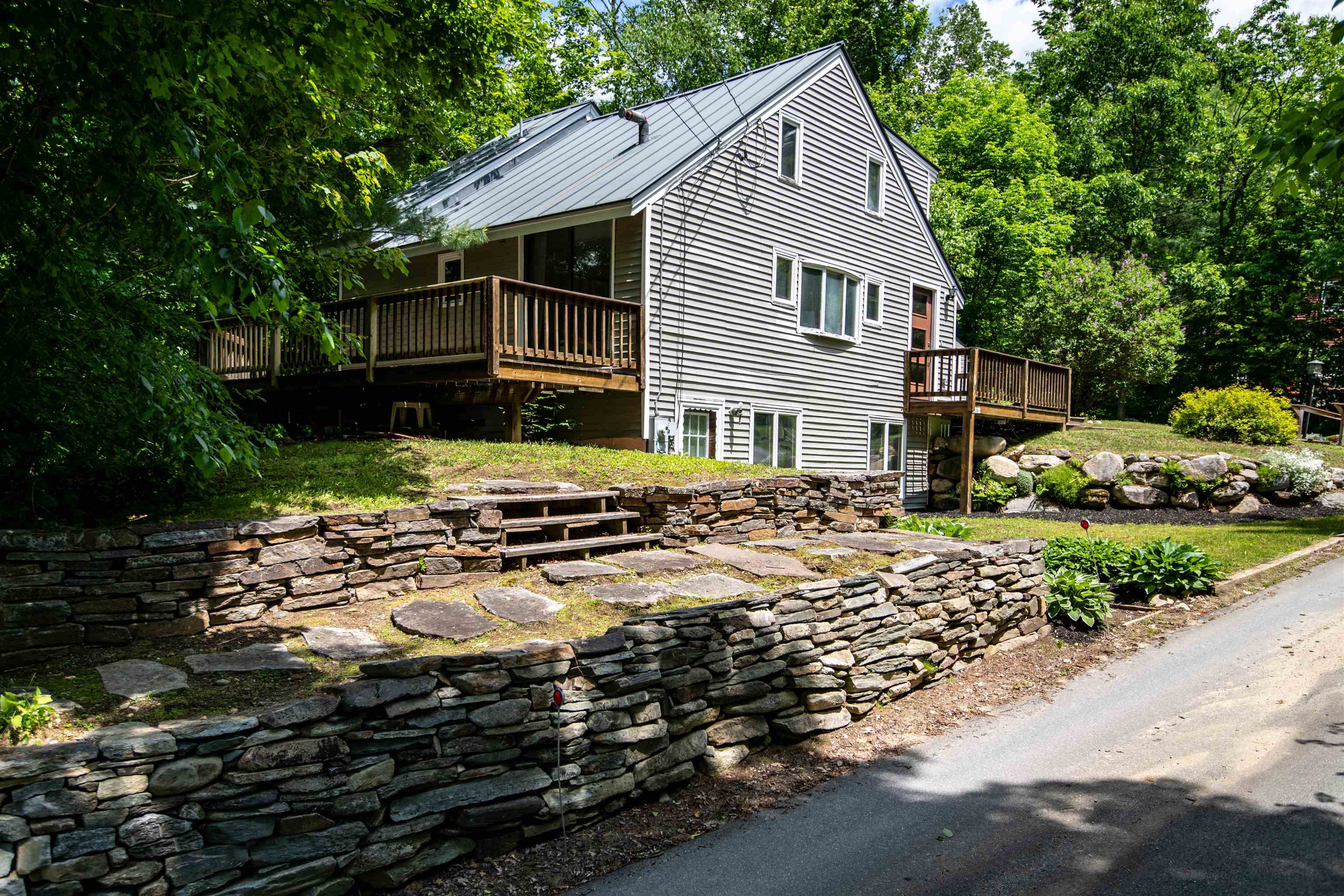 106 Scott Terrace Property Photo 38