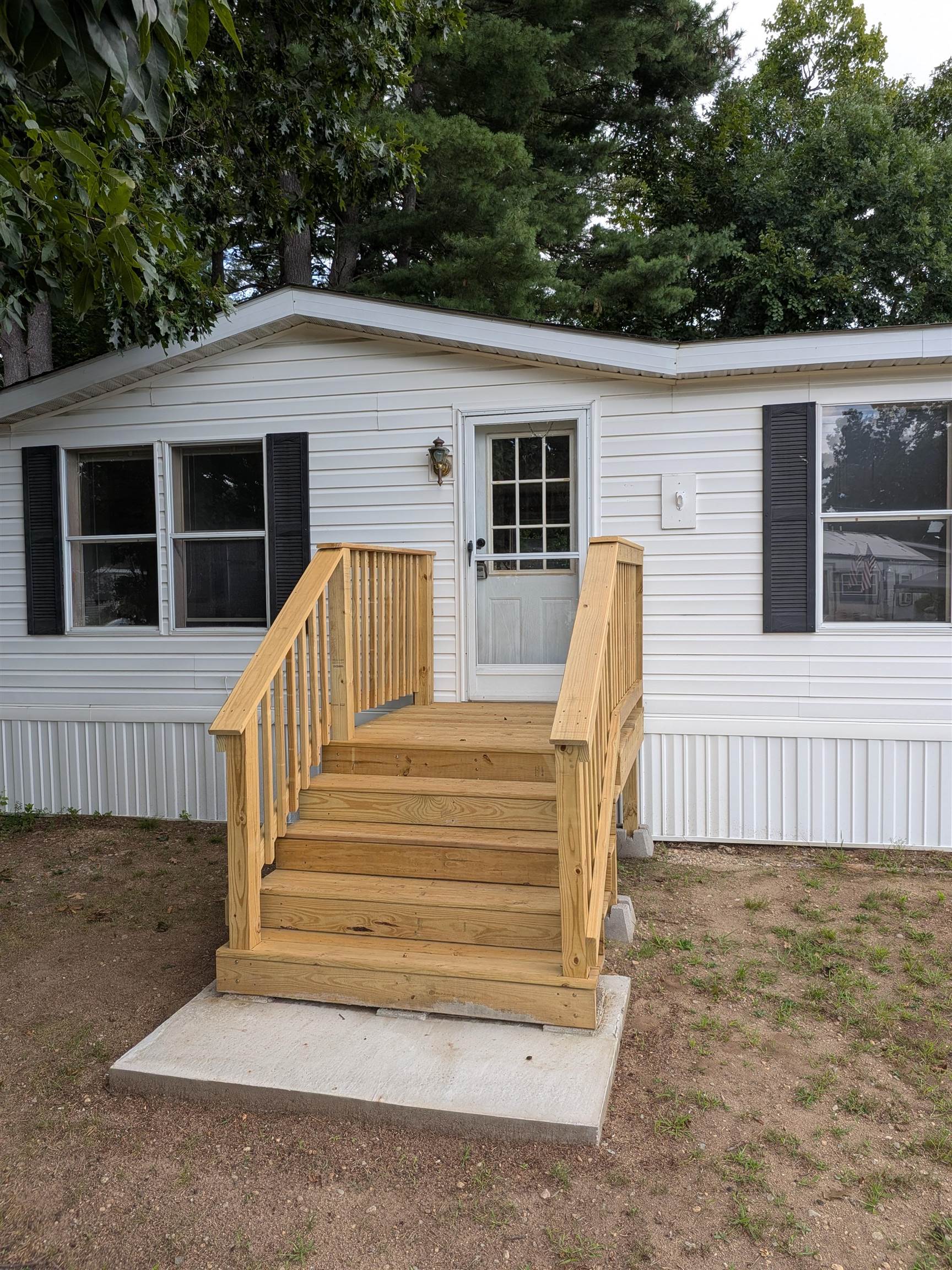 545 Elm Street Property Photo 3