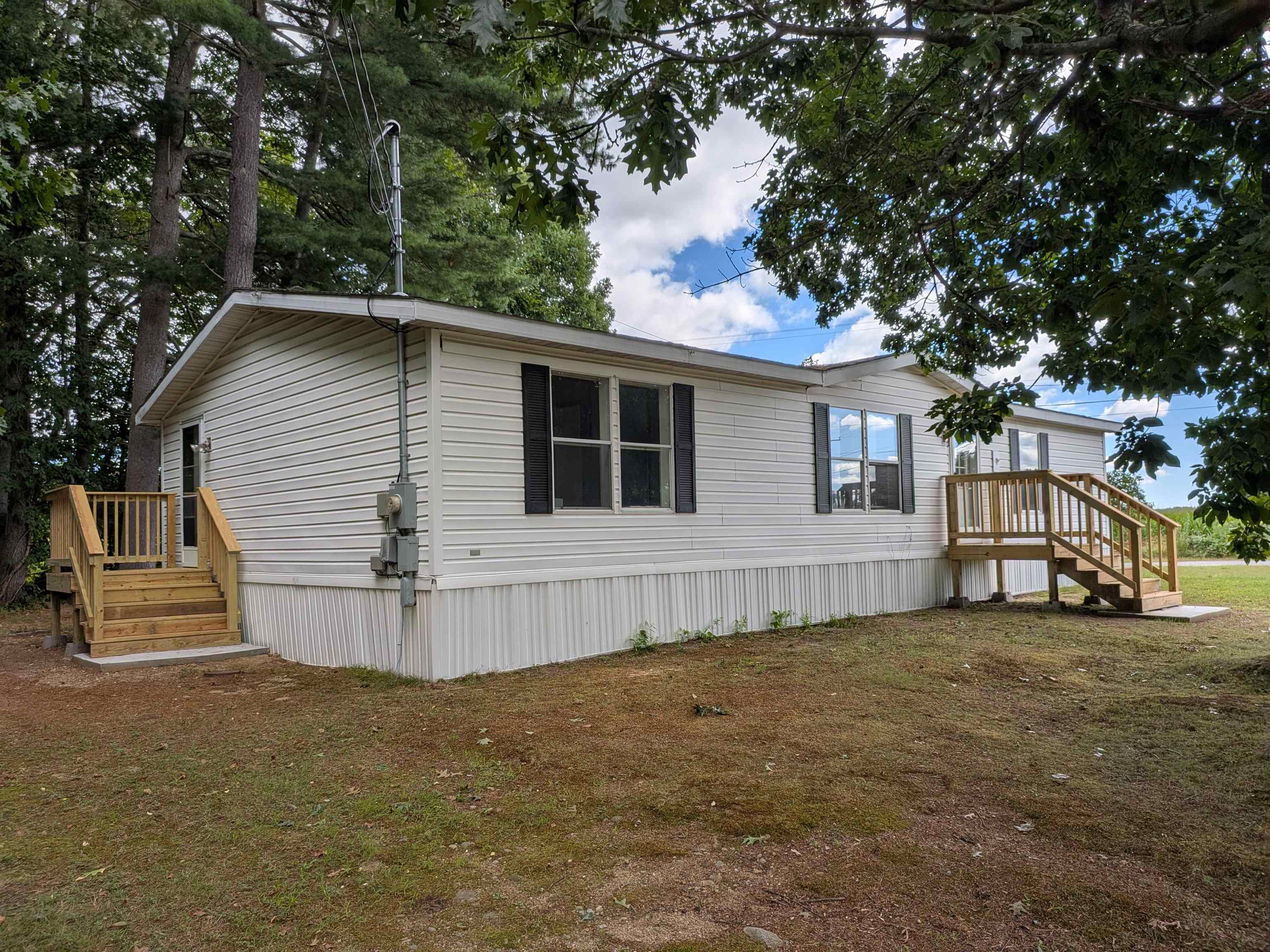 545 Elm Street Property Photo 4
