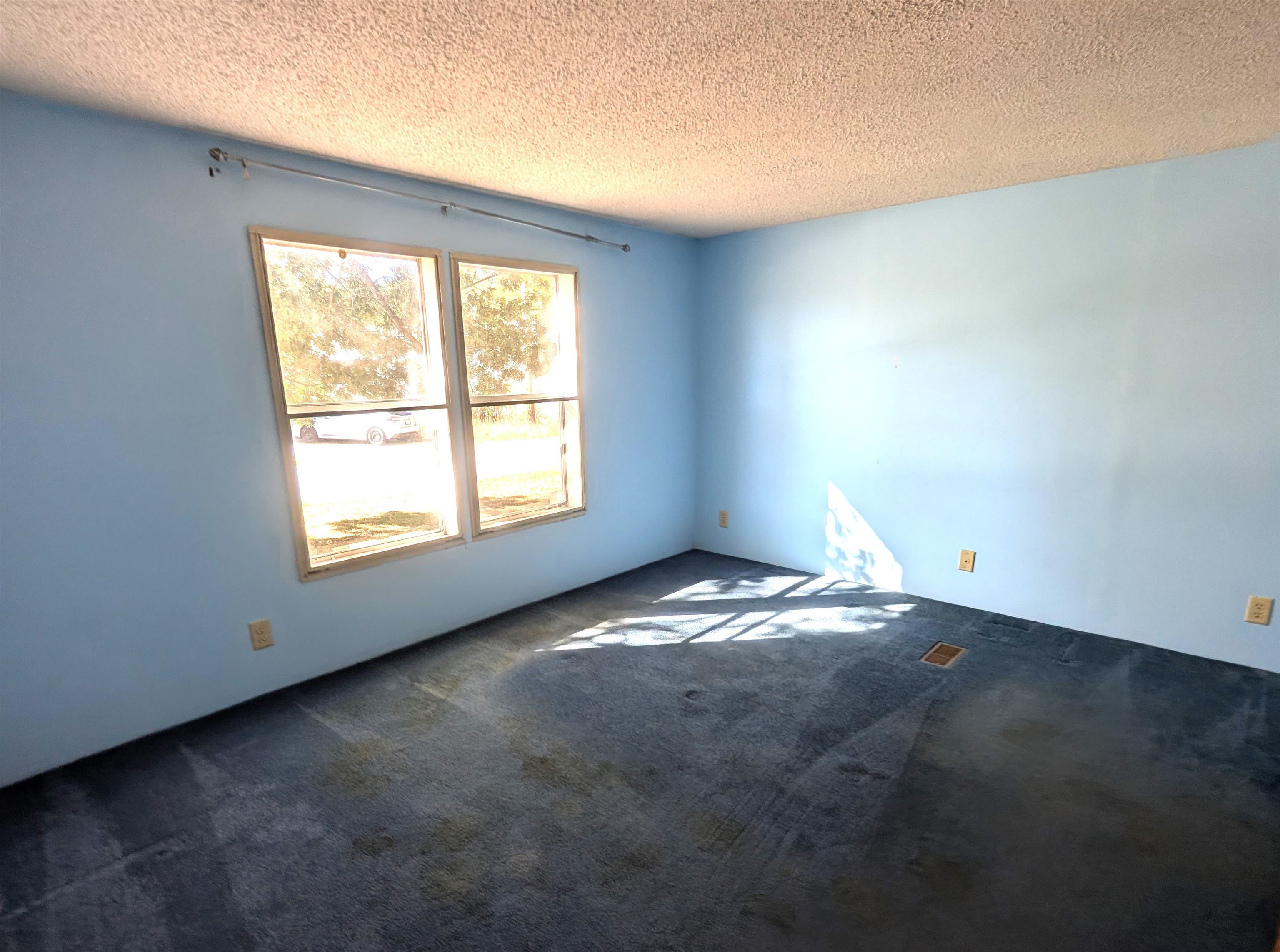 545 Elm Street Property Photo 14