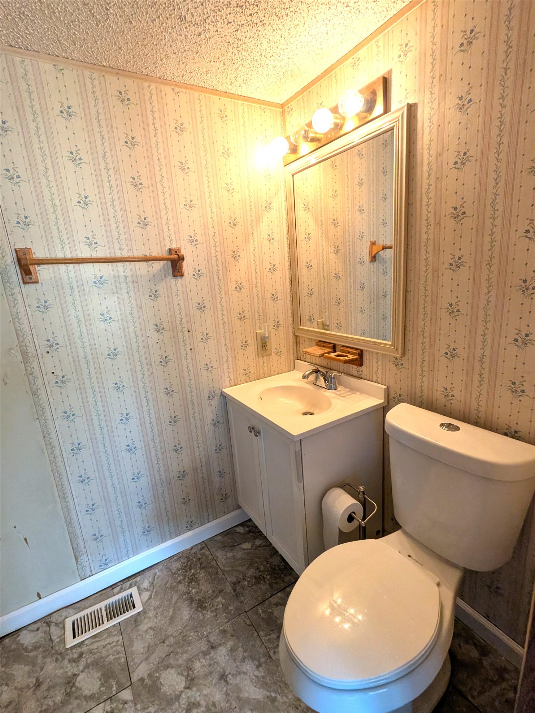 545 Elm Street Property Photo 17
