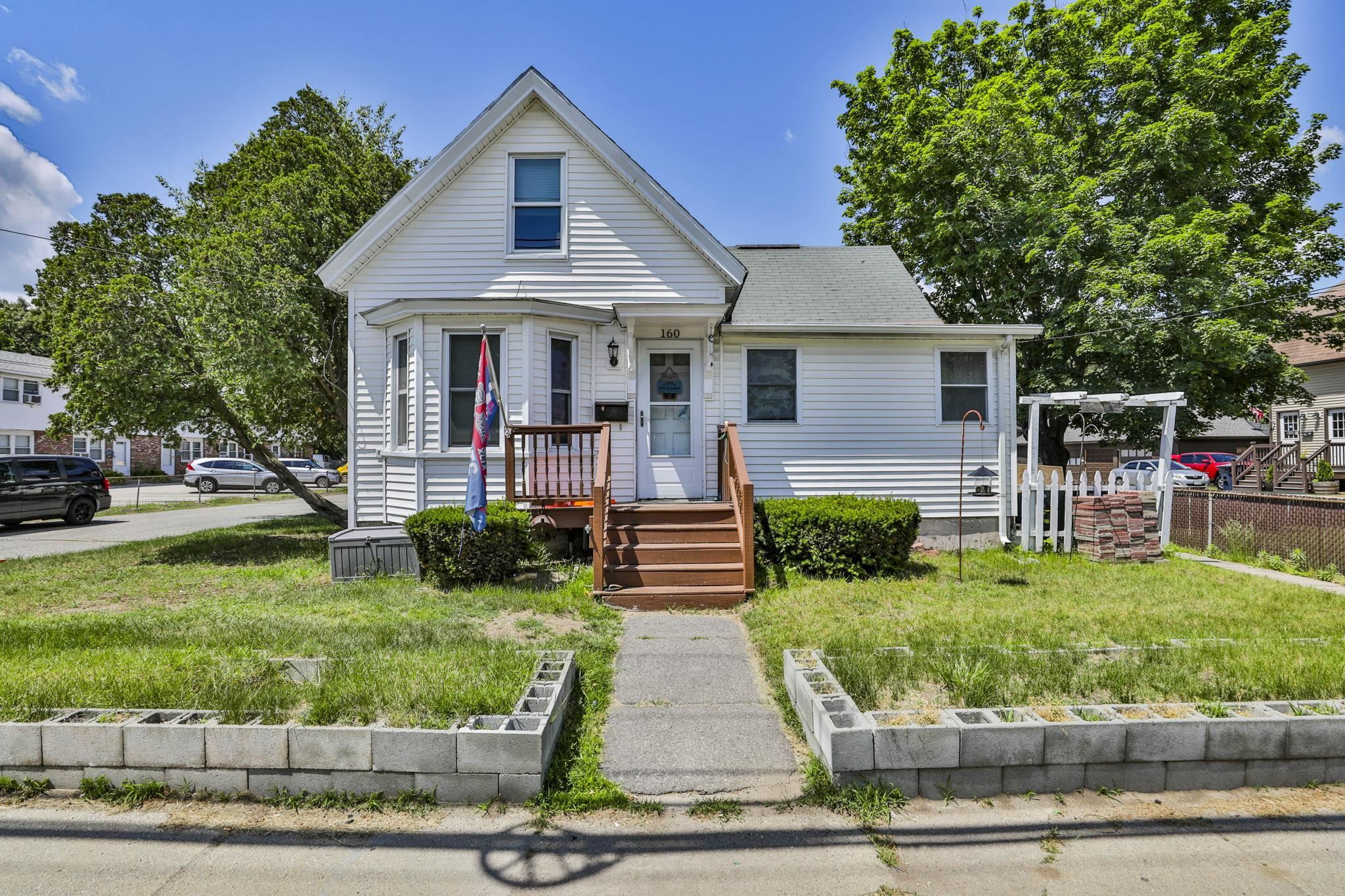 160 West Hollis Street Property Photo 1