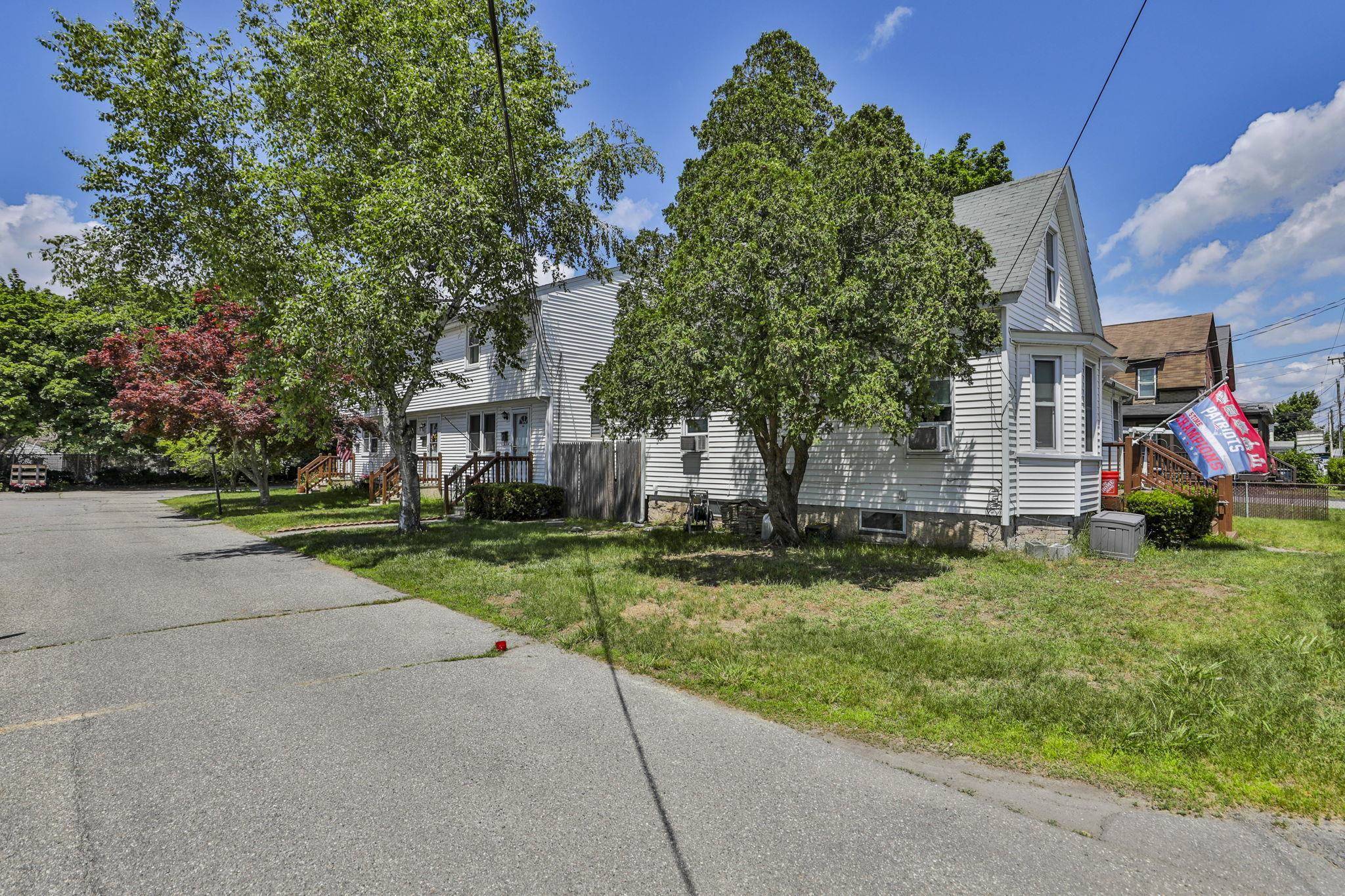 160 West Hollis Street Property Photo 3