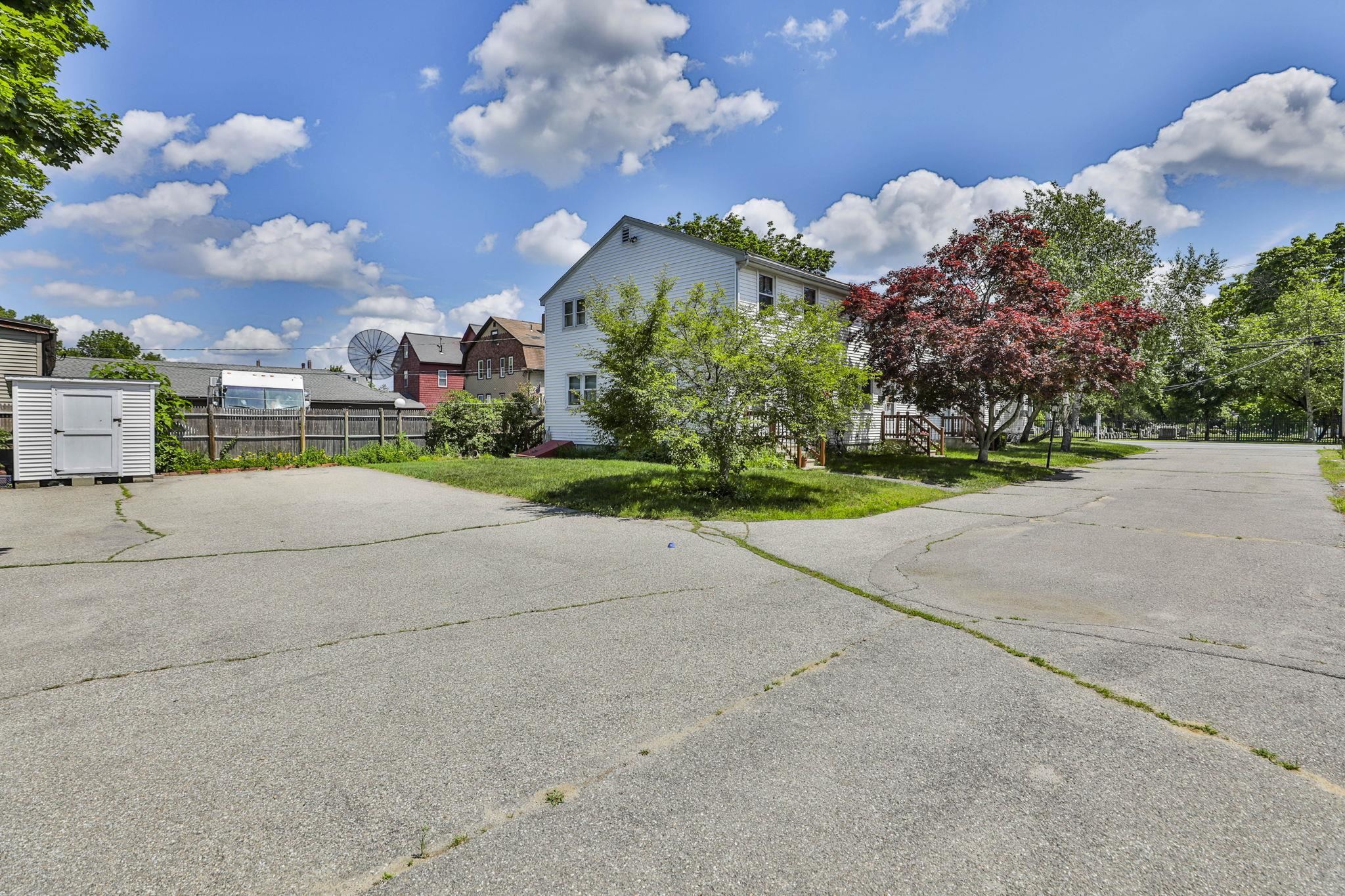 160 West Hollis Street Property Photo 6