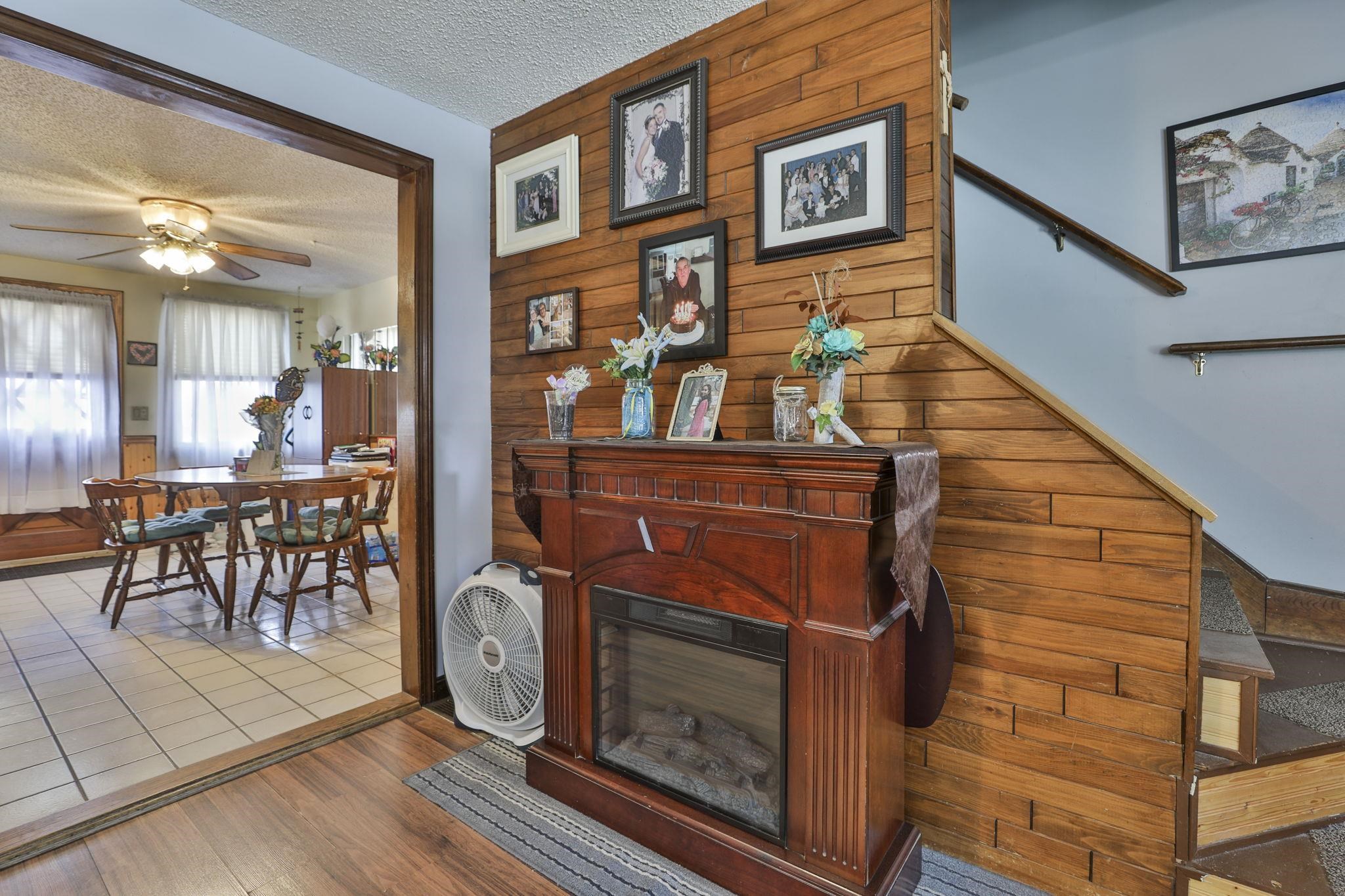 160 West Hollis Street Property Photo 10