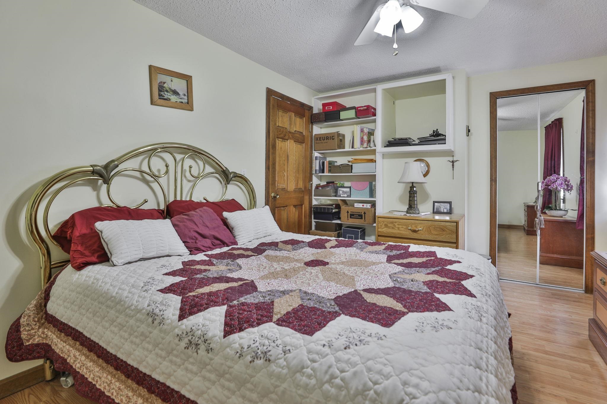160 West Hollis Street Property Photo 18