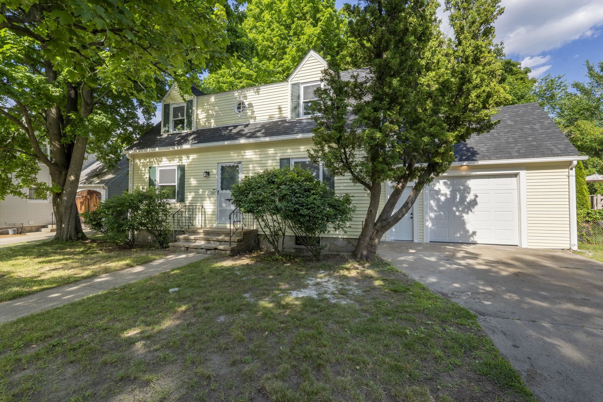 857 Union Street Property Photo 1