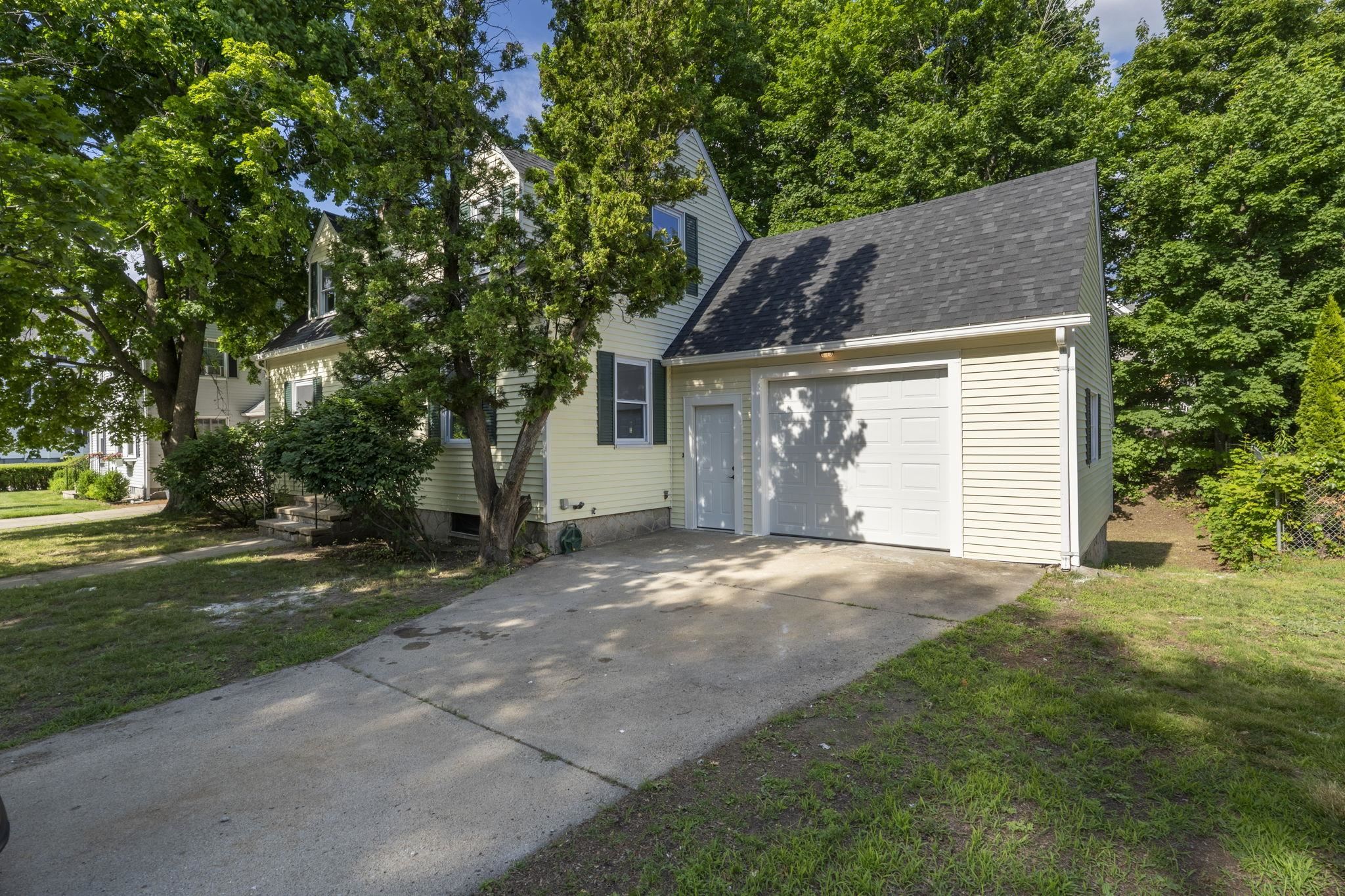857 Union Street Property Photo 32