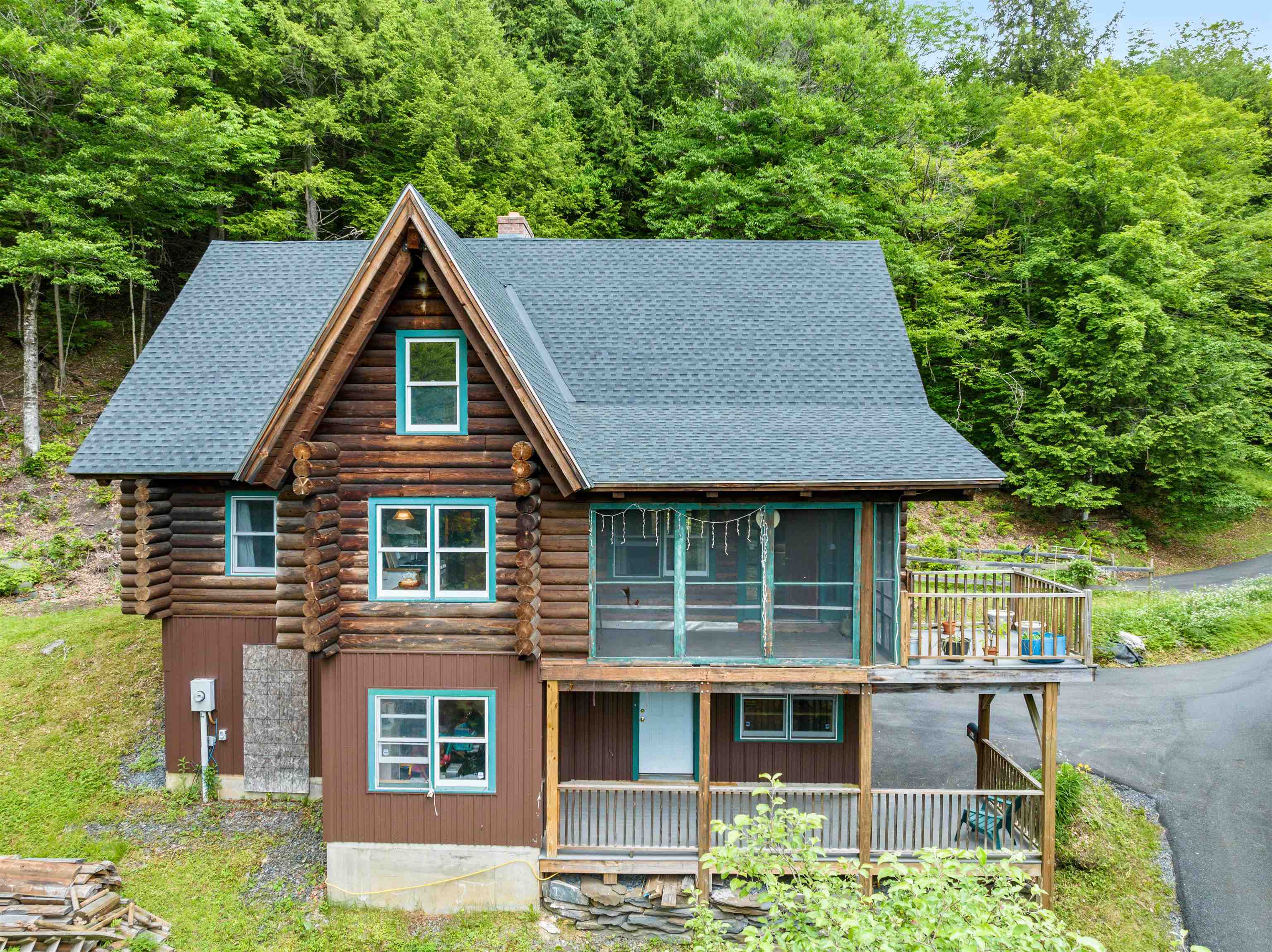 384 West Street Property Photo 1