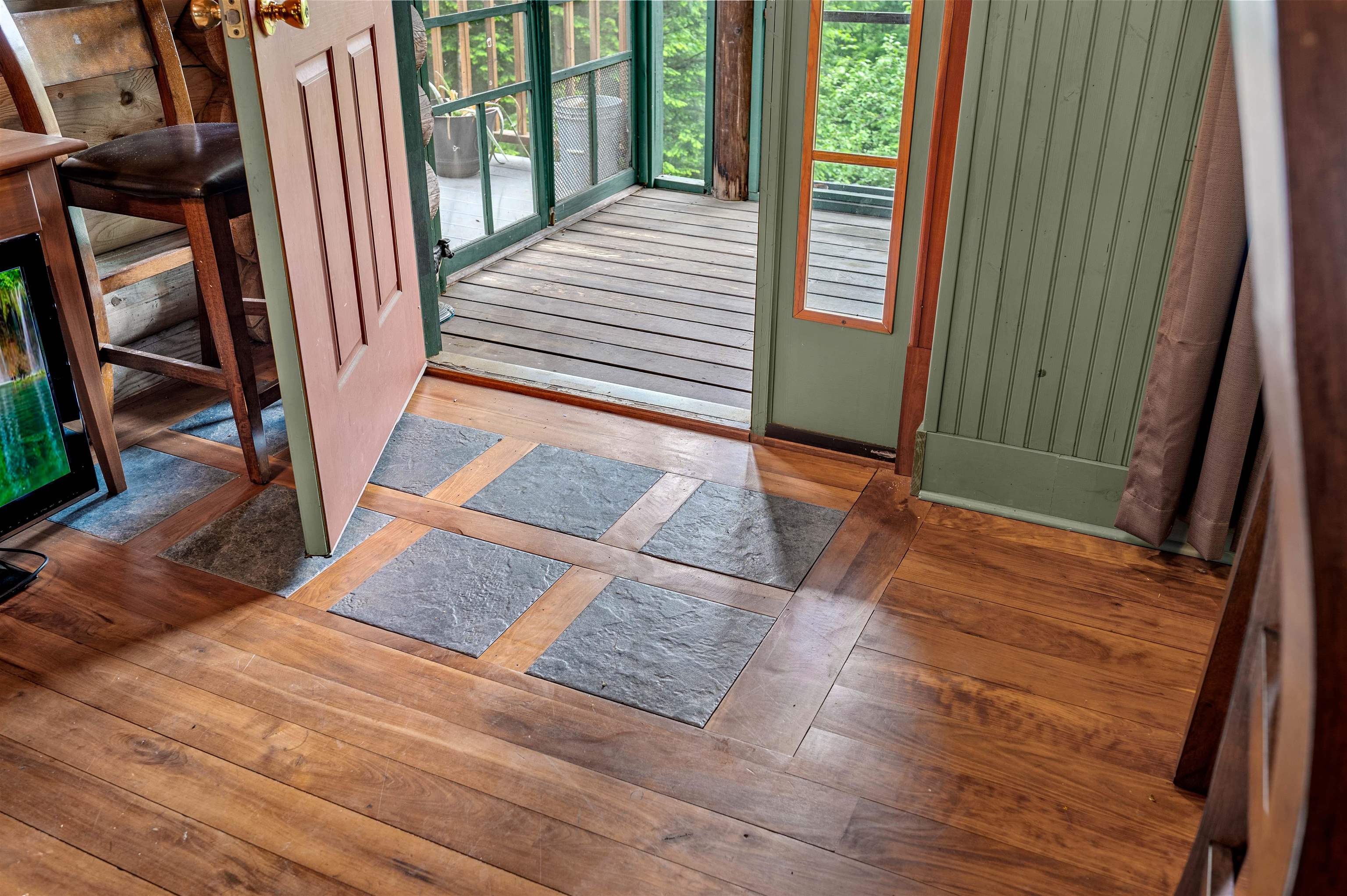 384 West Street Property Photo 10