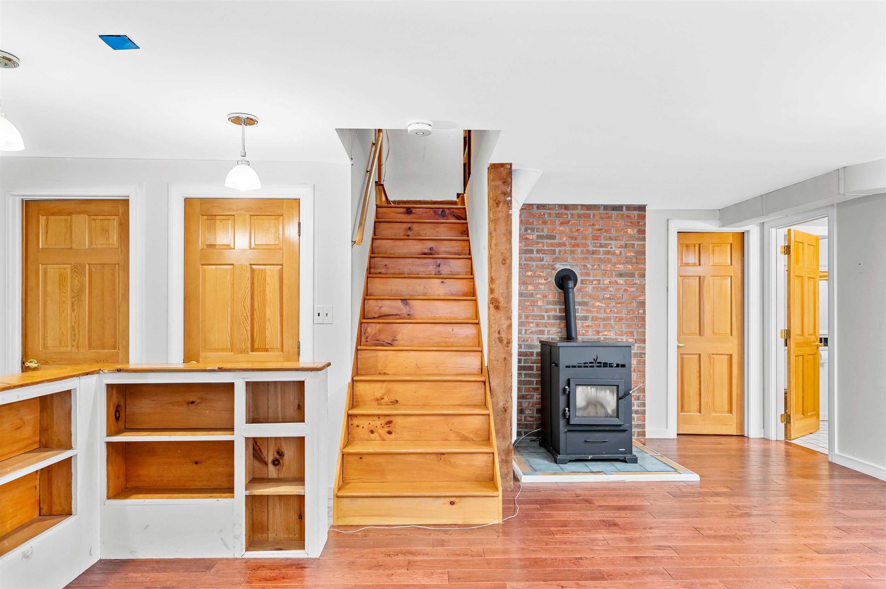 384 West Street Property Photo 26