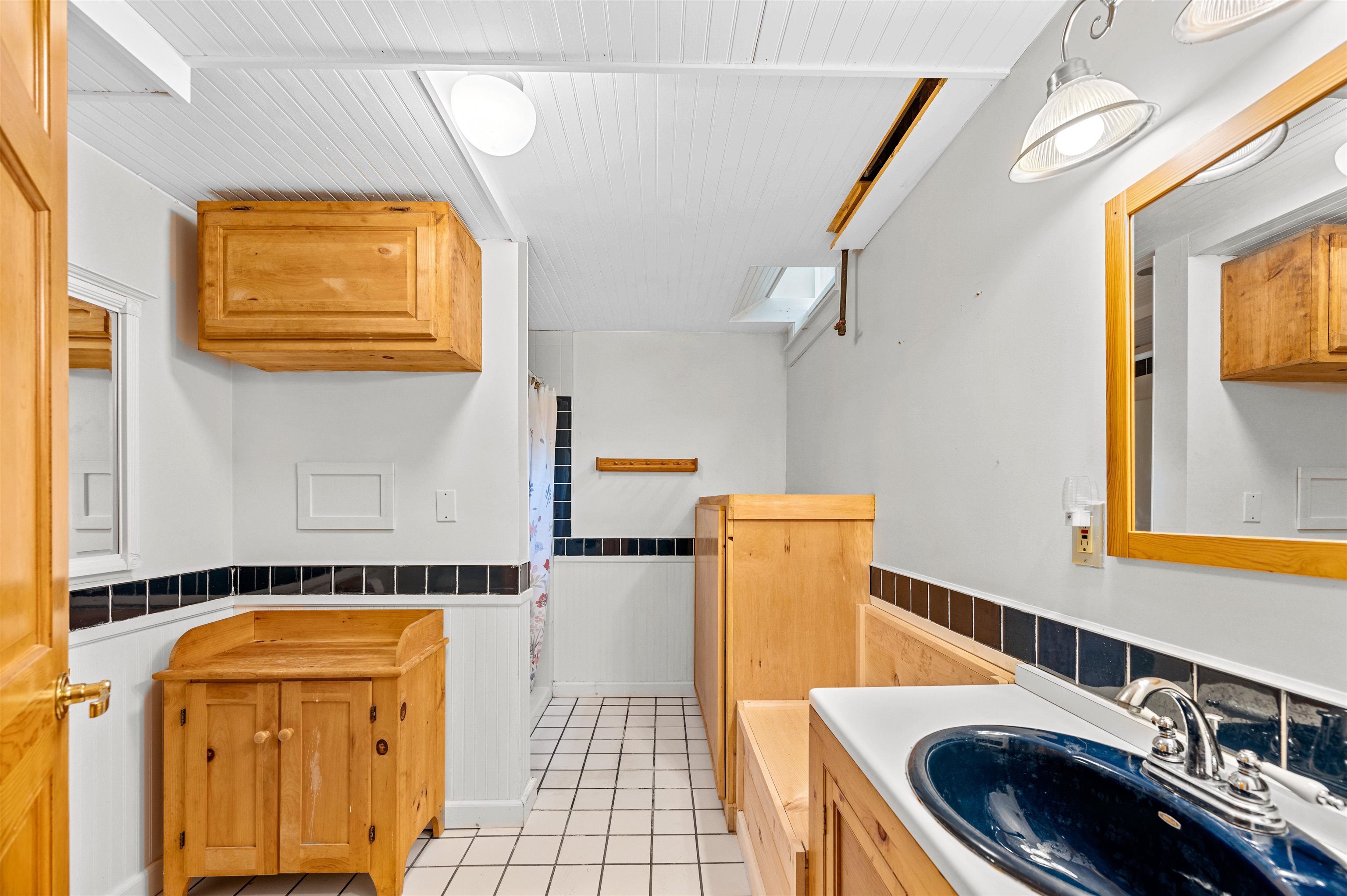 384 West Street Property Photo 28