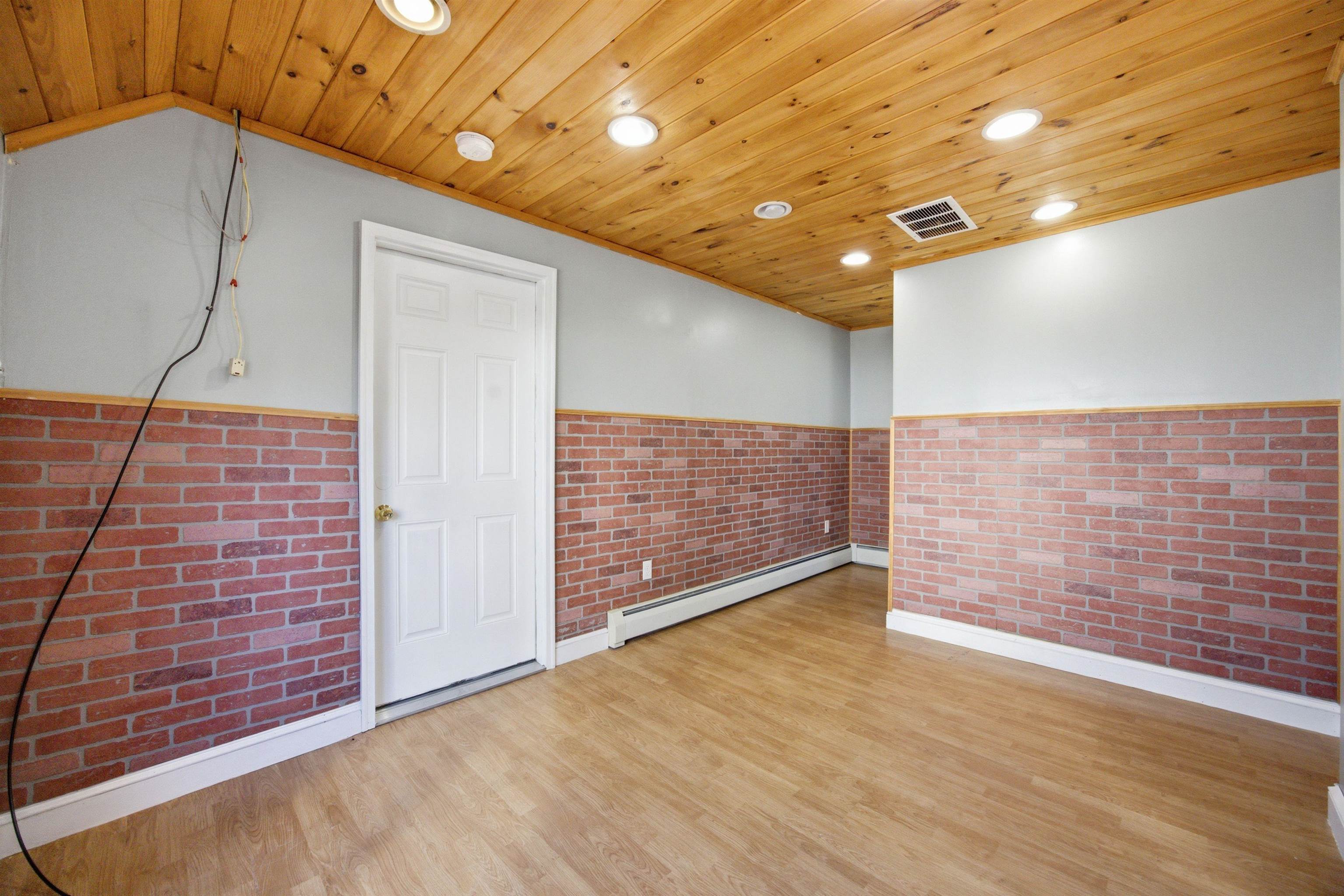 103 Main Street Property Photo 52
