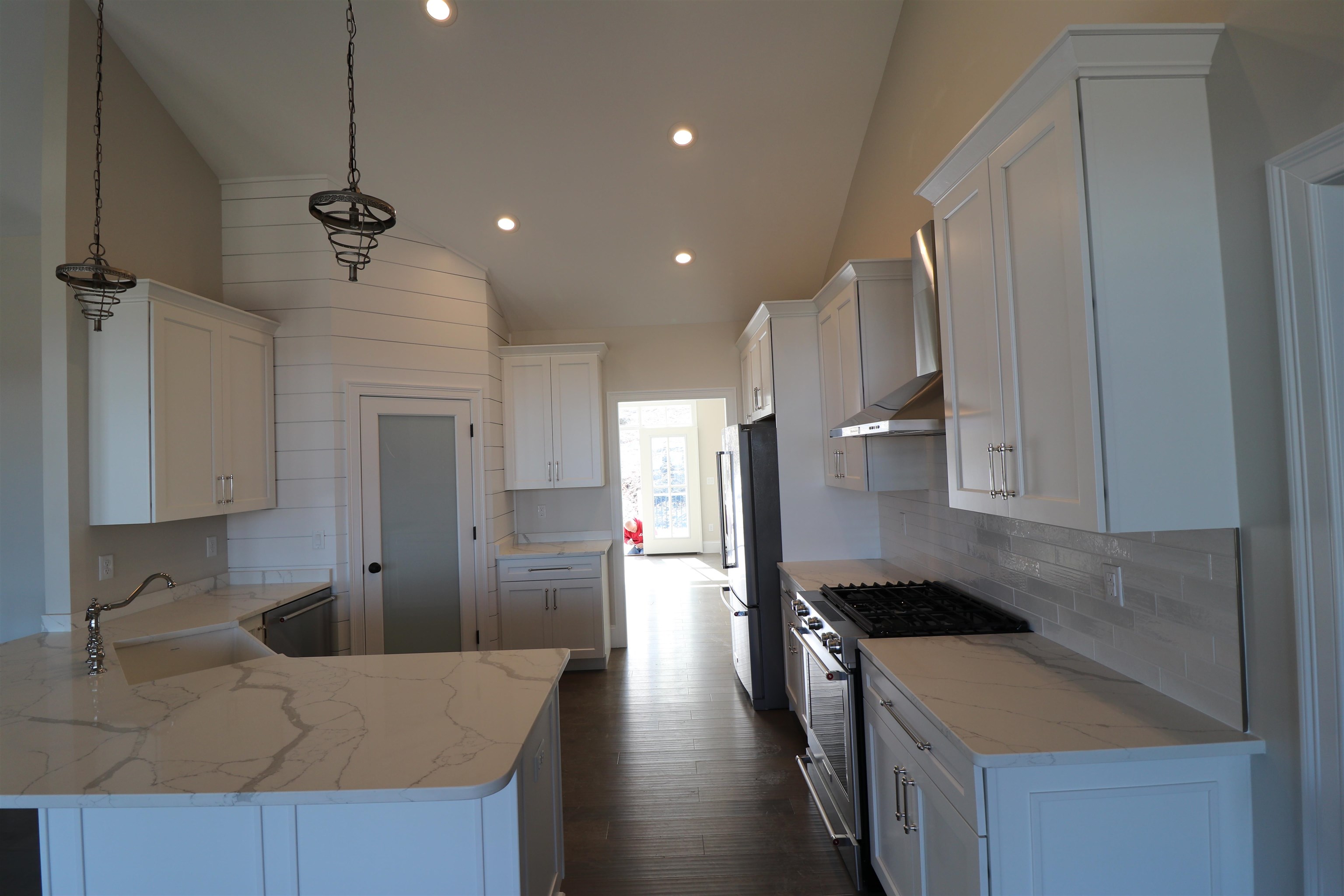 426 Grady Lane Property Photo 7