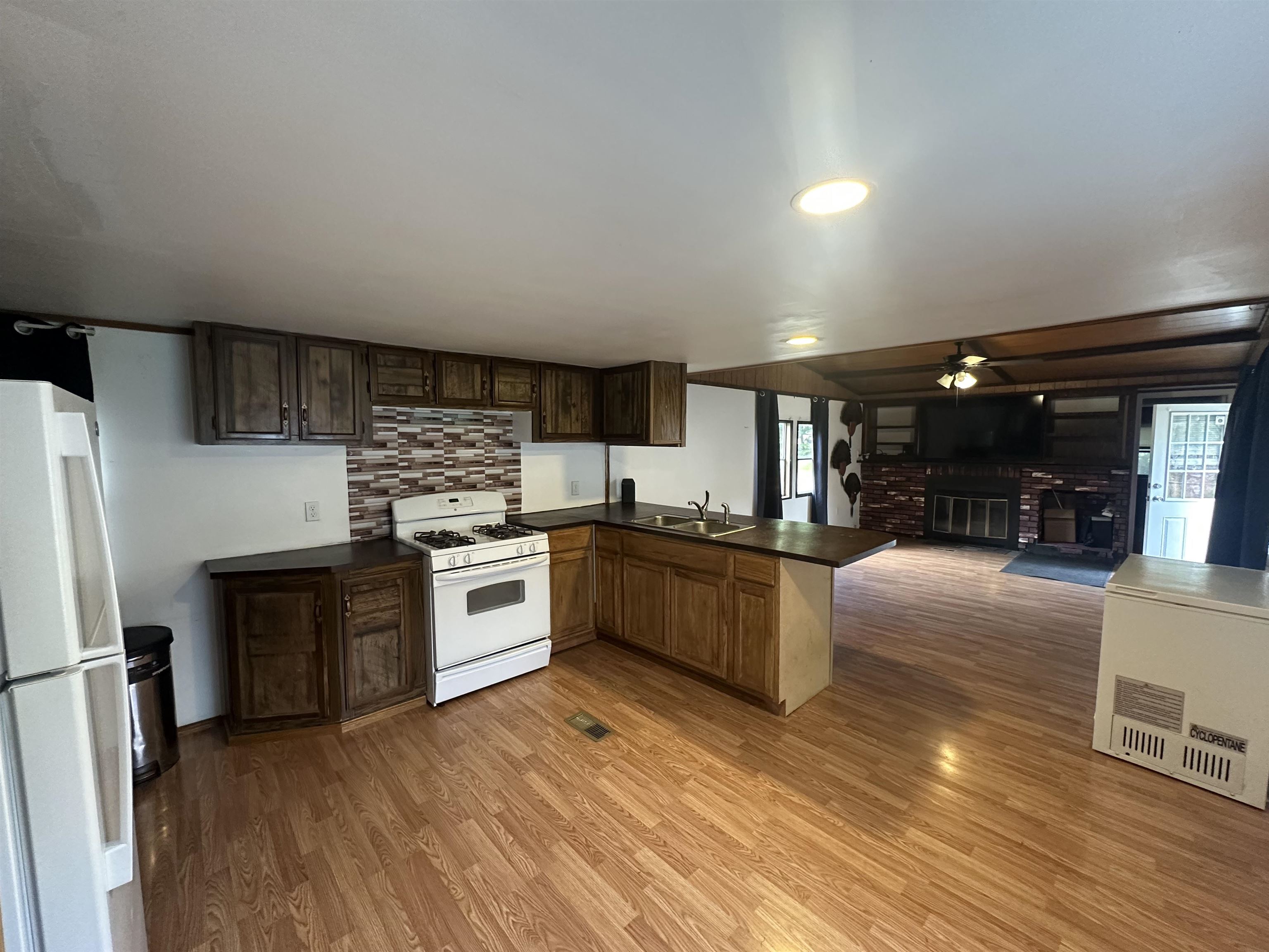 617 Hemlock Road Property Photo 15