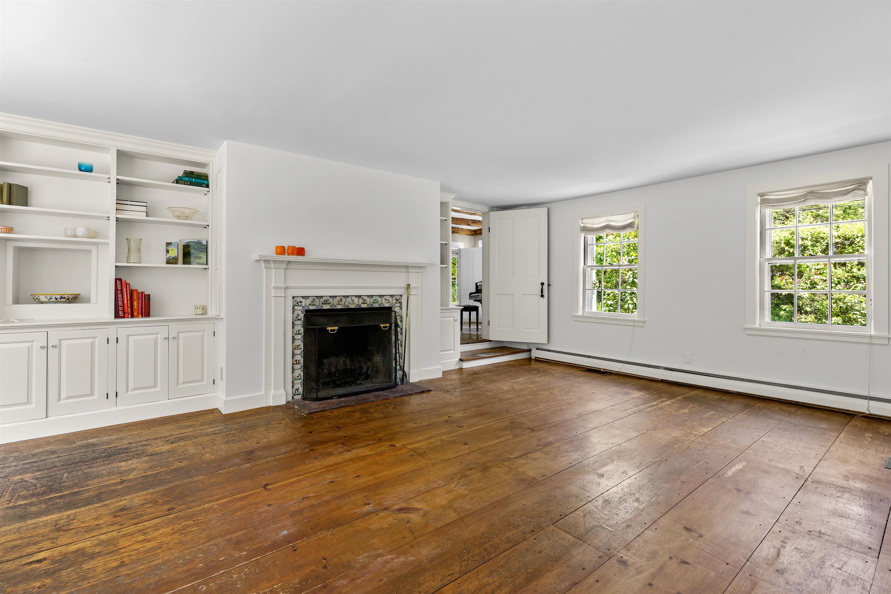 323 Turnpike Road Property Photo 16
