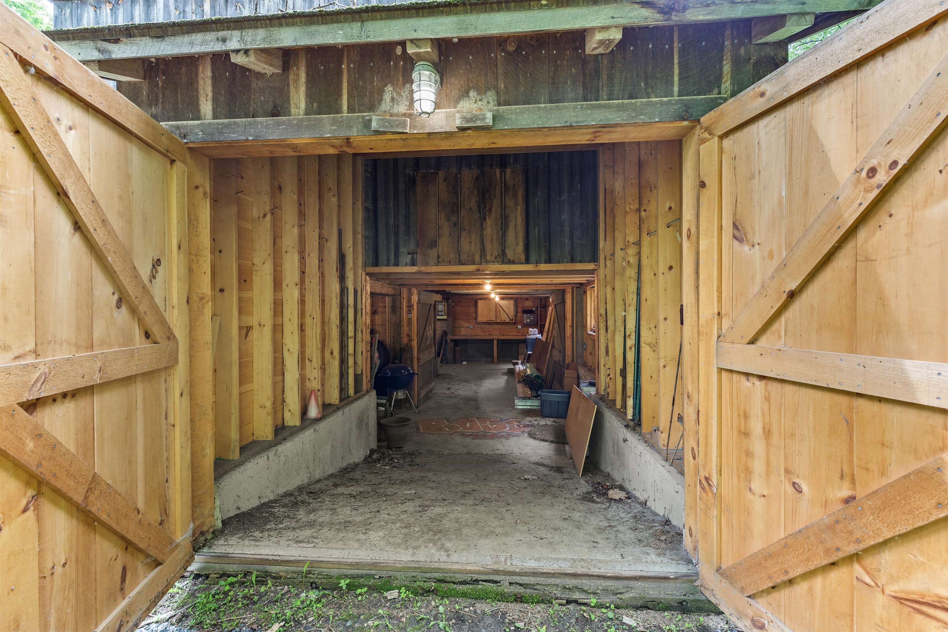 323 Turnpike Road Property Photo 53
