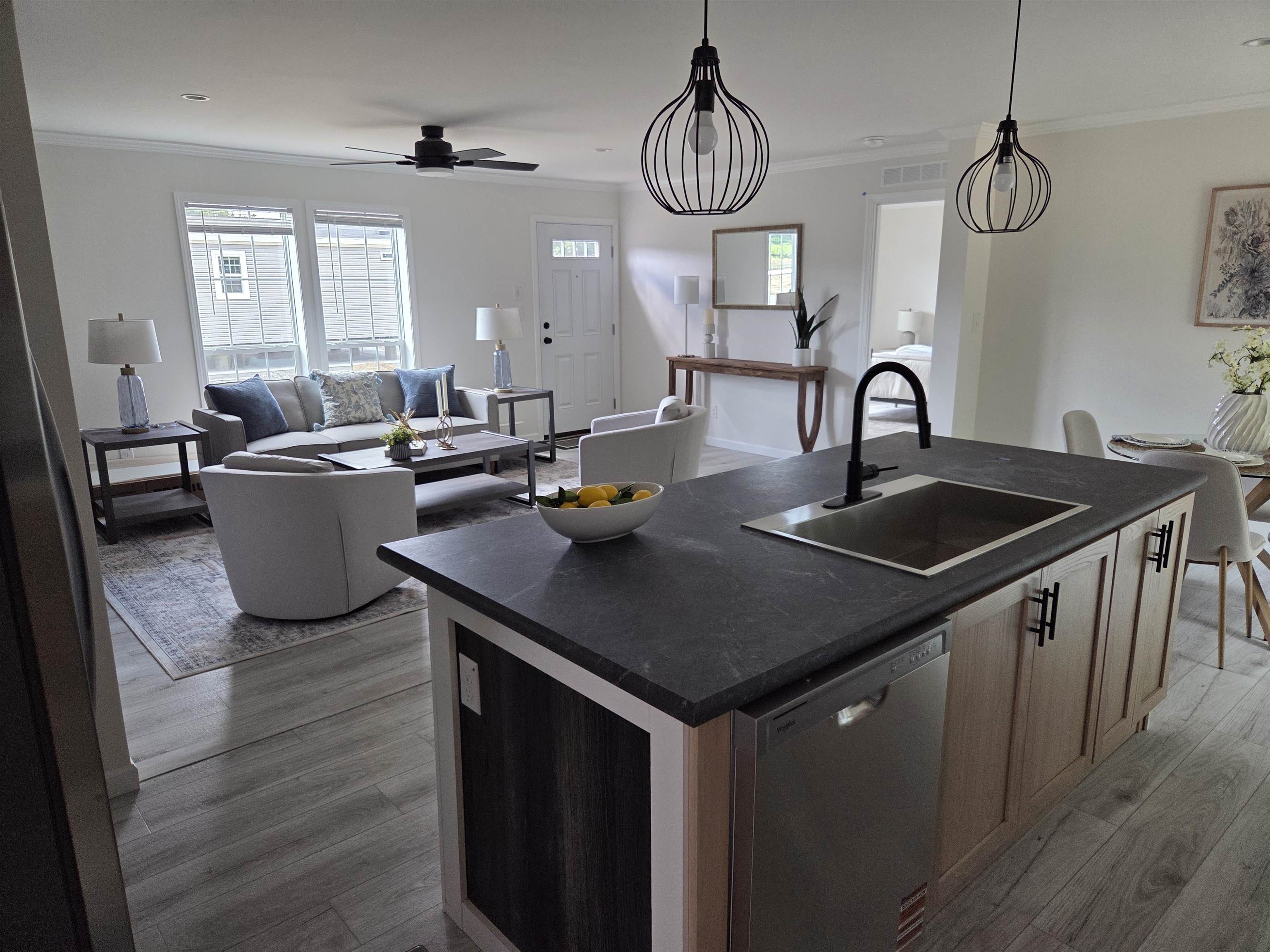 4 Quartz Way