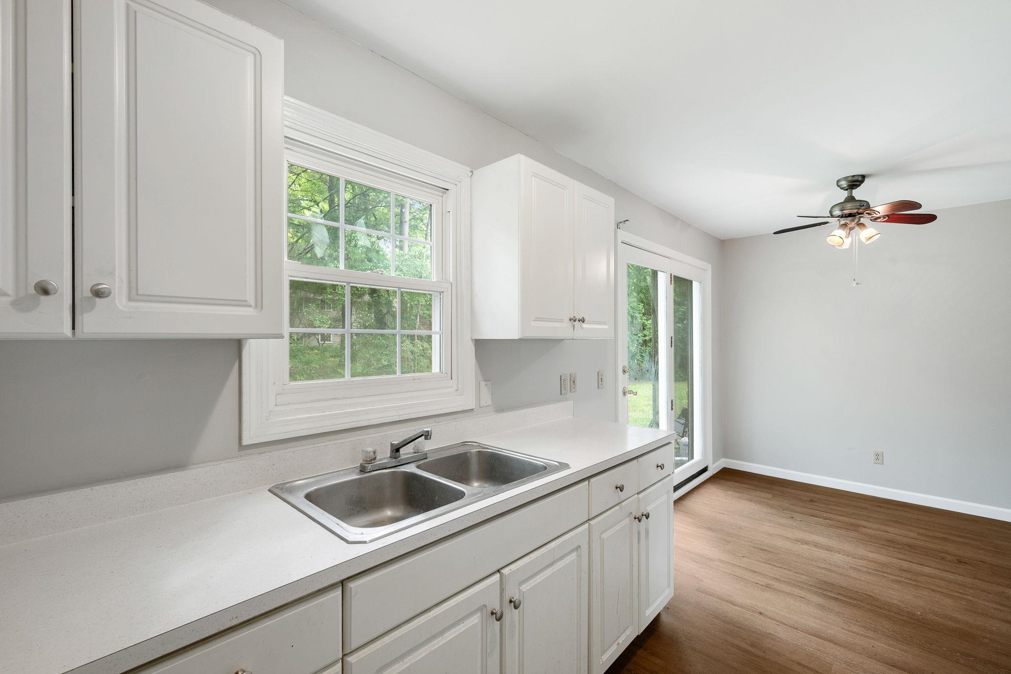 425 Dorset Street Property Photo 15