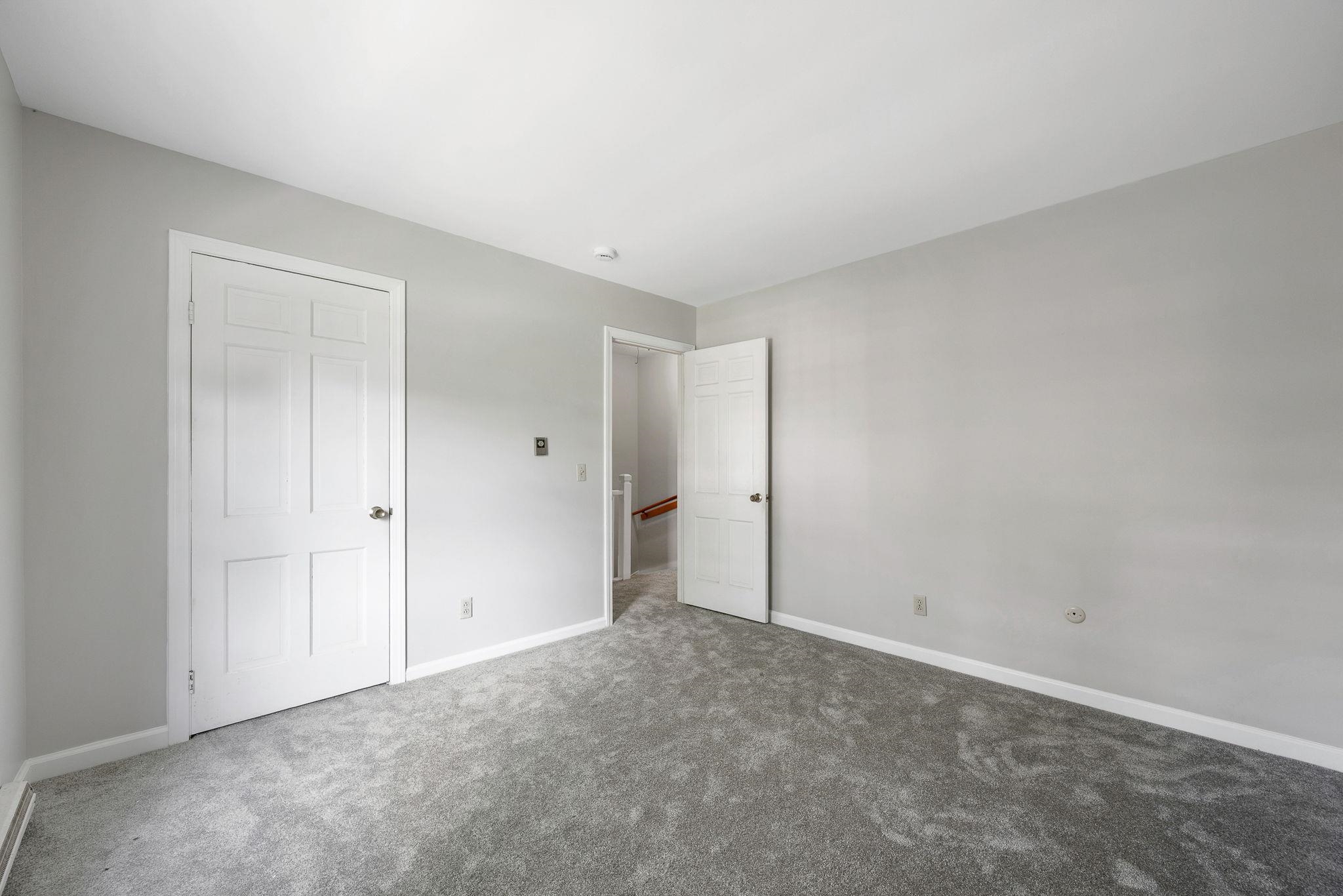425 Dorset Street Property Photo 19