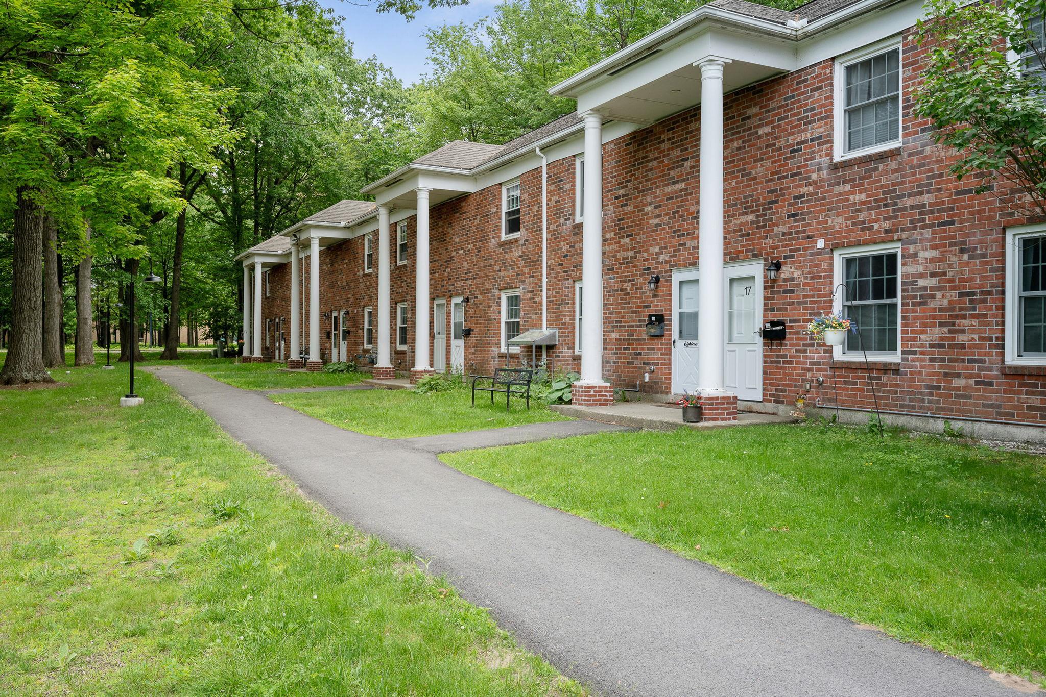 425 Dorset Street Property Photo 28