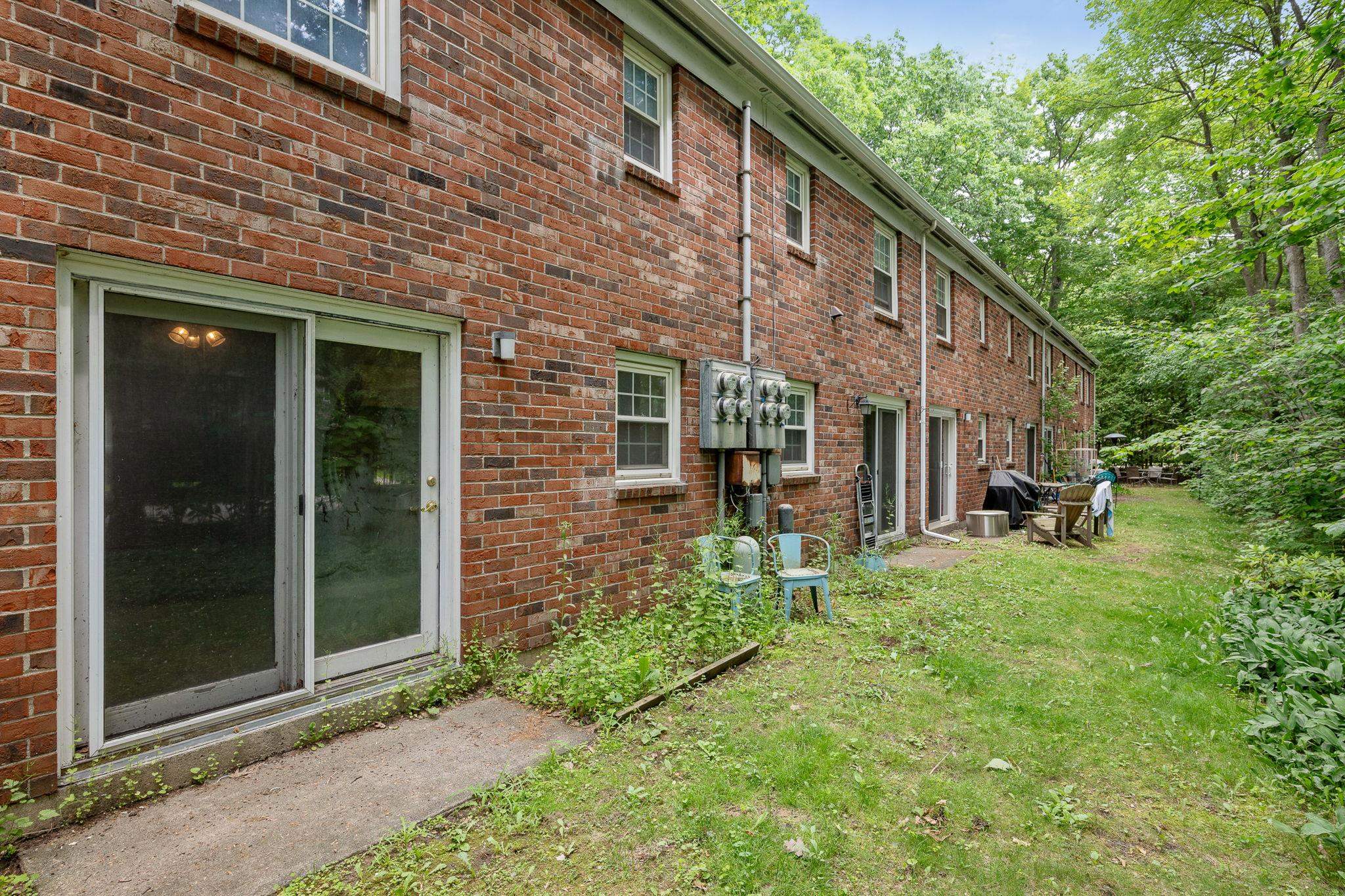 425 Dorset Street Property Photo 33