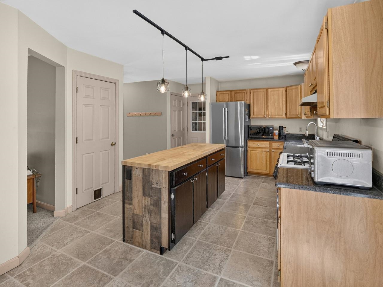 177 Westford Road Property Photo 11