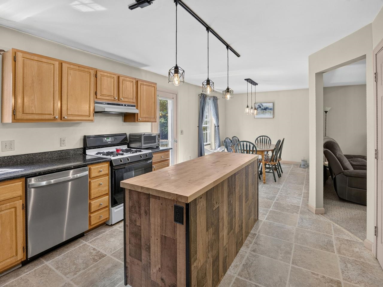 177 Westford Road Property Photo 14