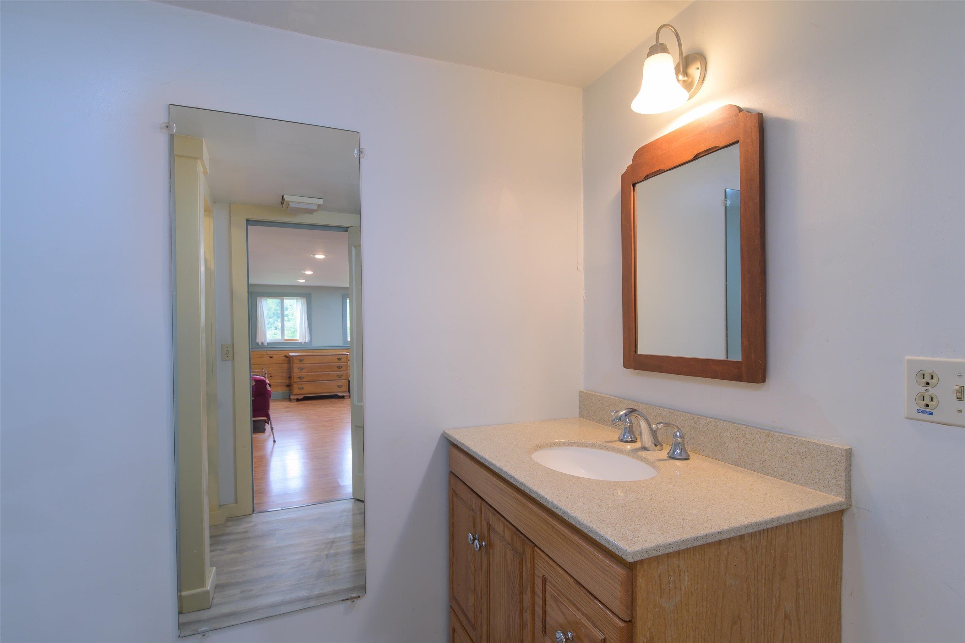 81 Main Street Property Photo 20