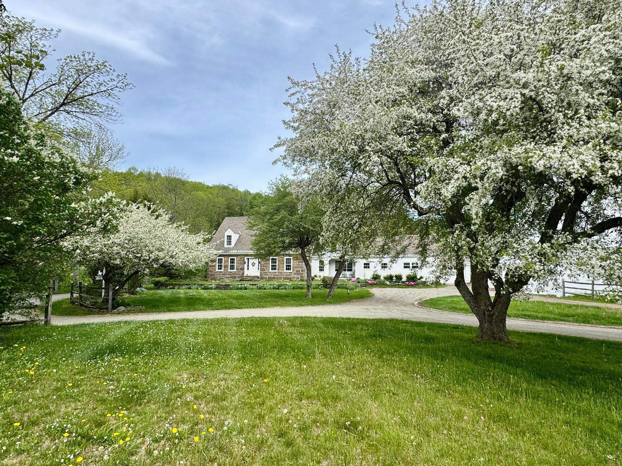 473 Kendall Road Property Photo 2