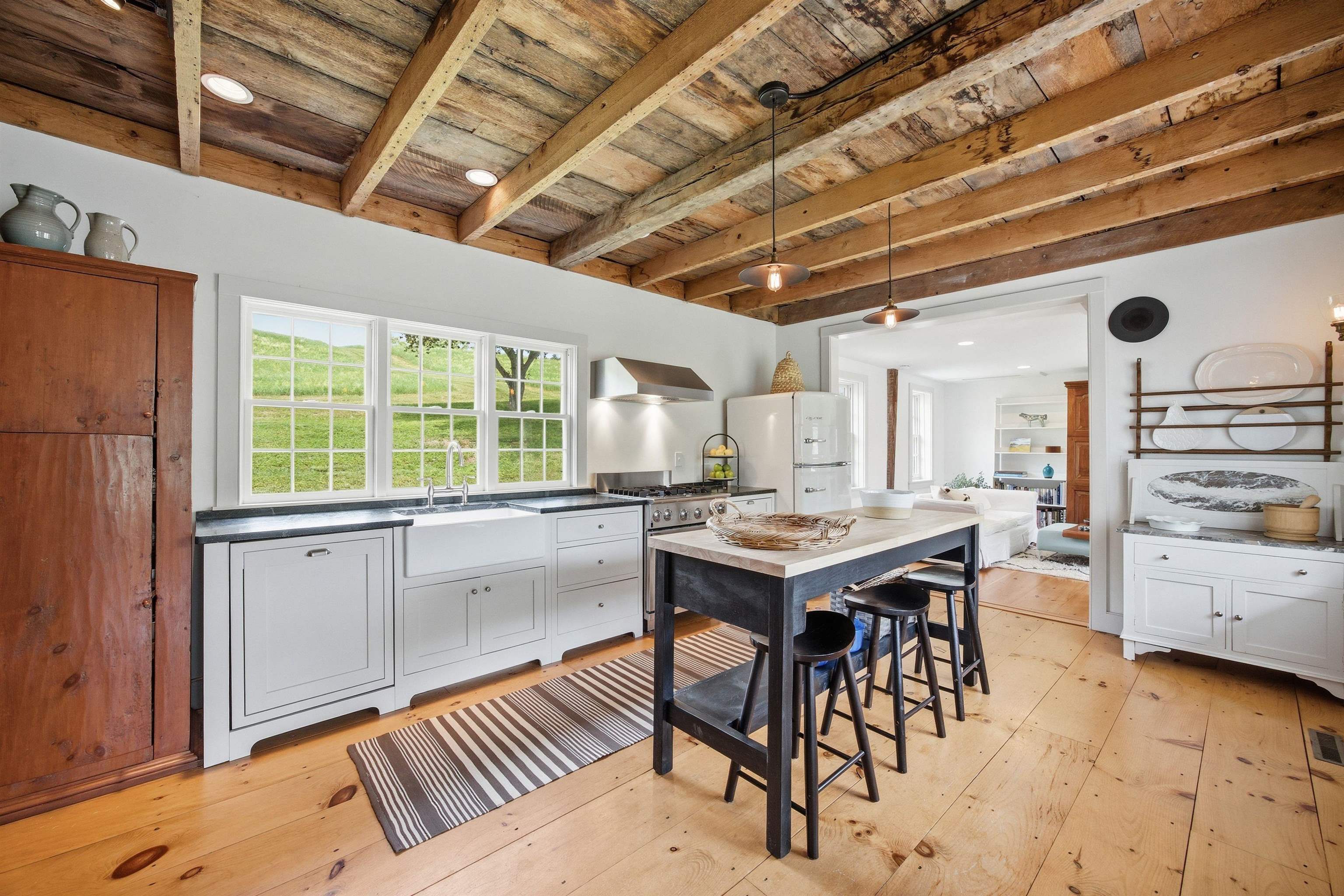 473 Kendall Road Property Photo 14
