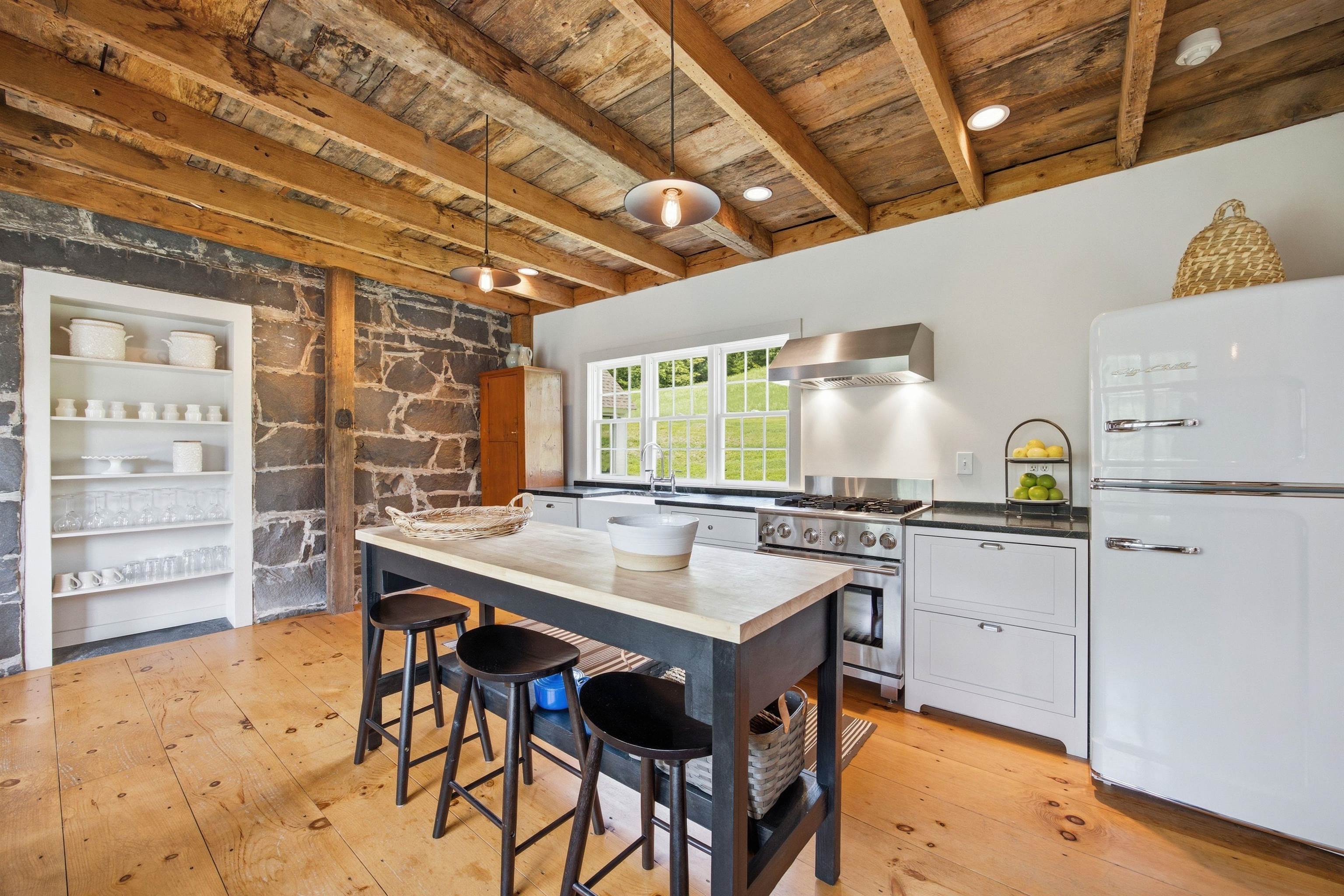 473 Kendall Road Property Photo 15