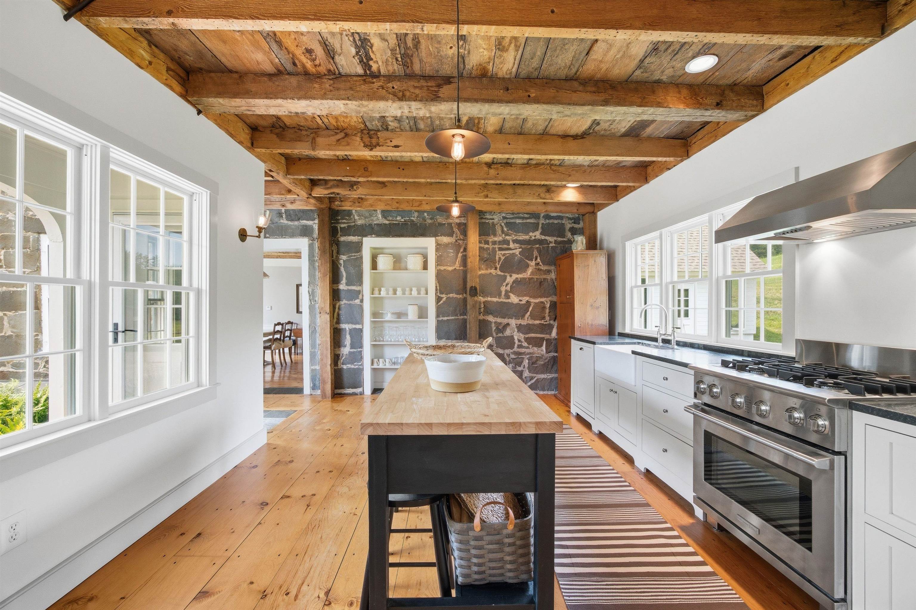 473 Kendall Road Property Photo 16