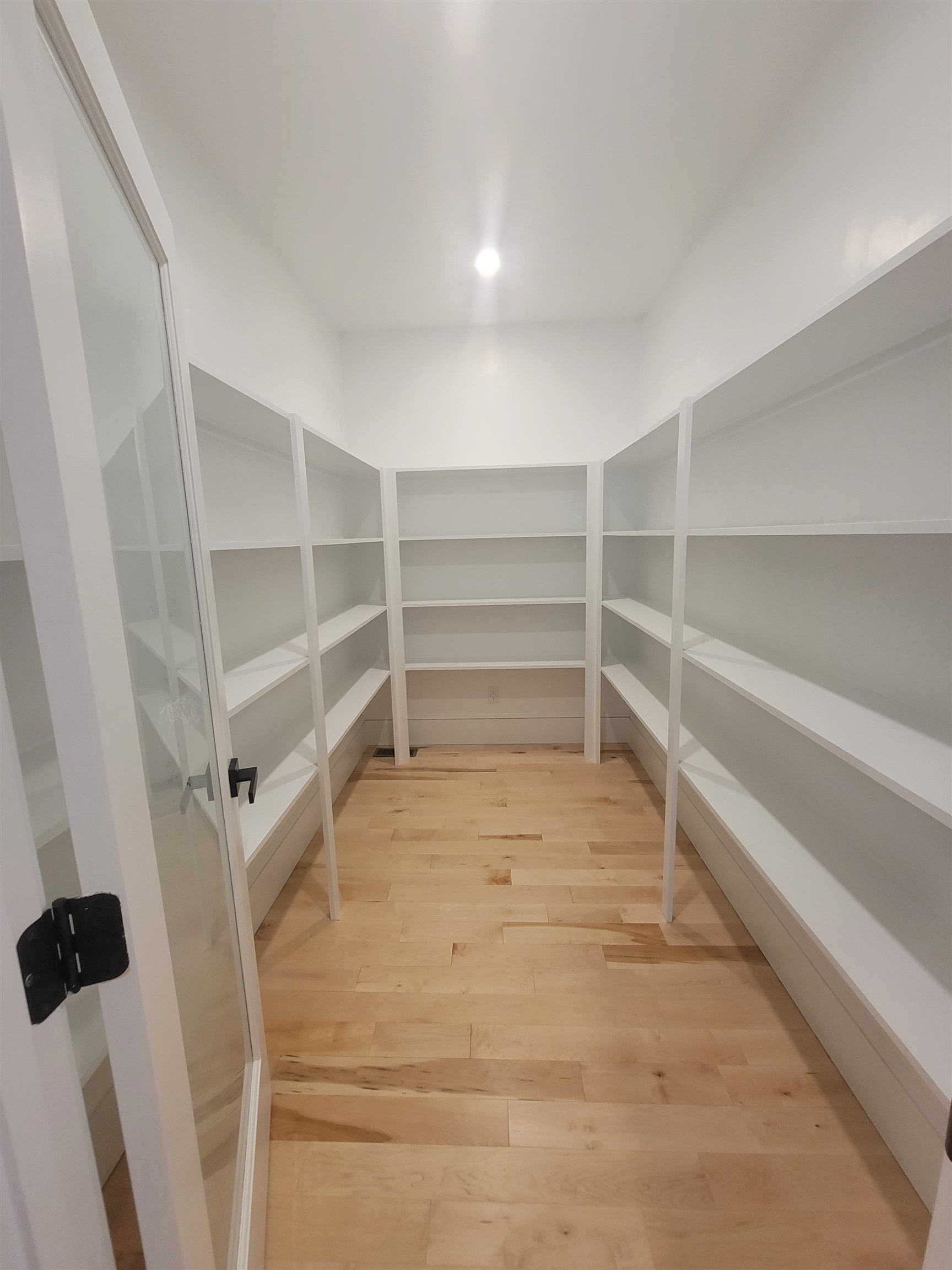 9 Zeland Drive Property Photo 8