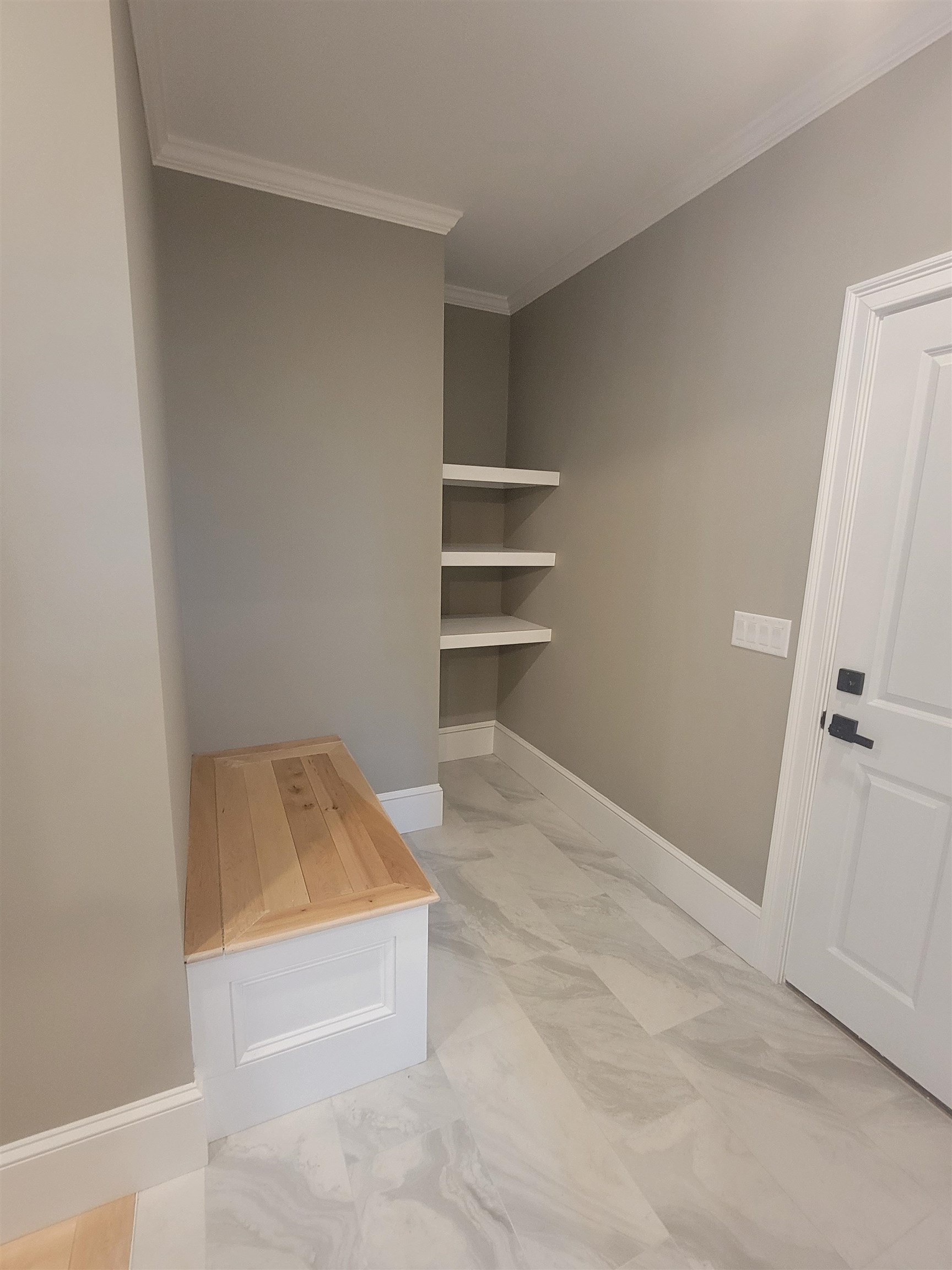 9 Zeland Drive Property Photo 12