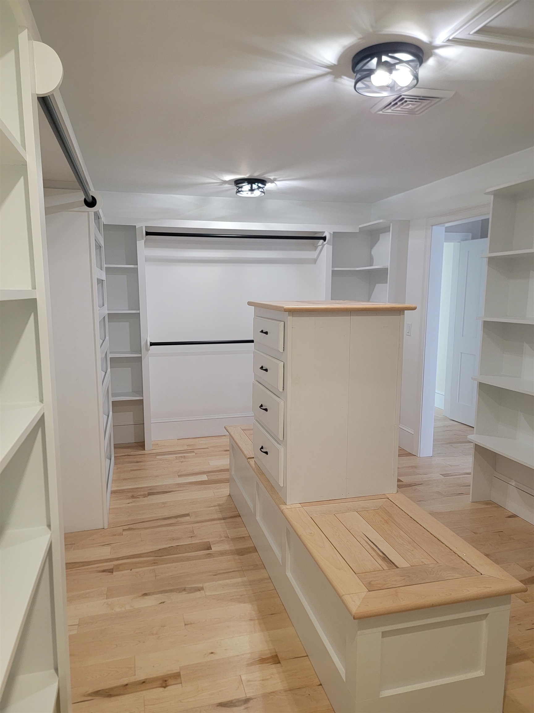 9 Zeland Drive Property Photo 28